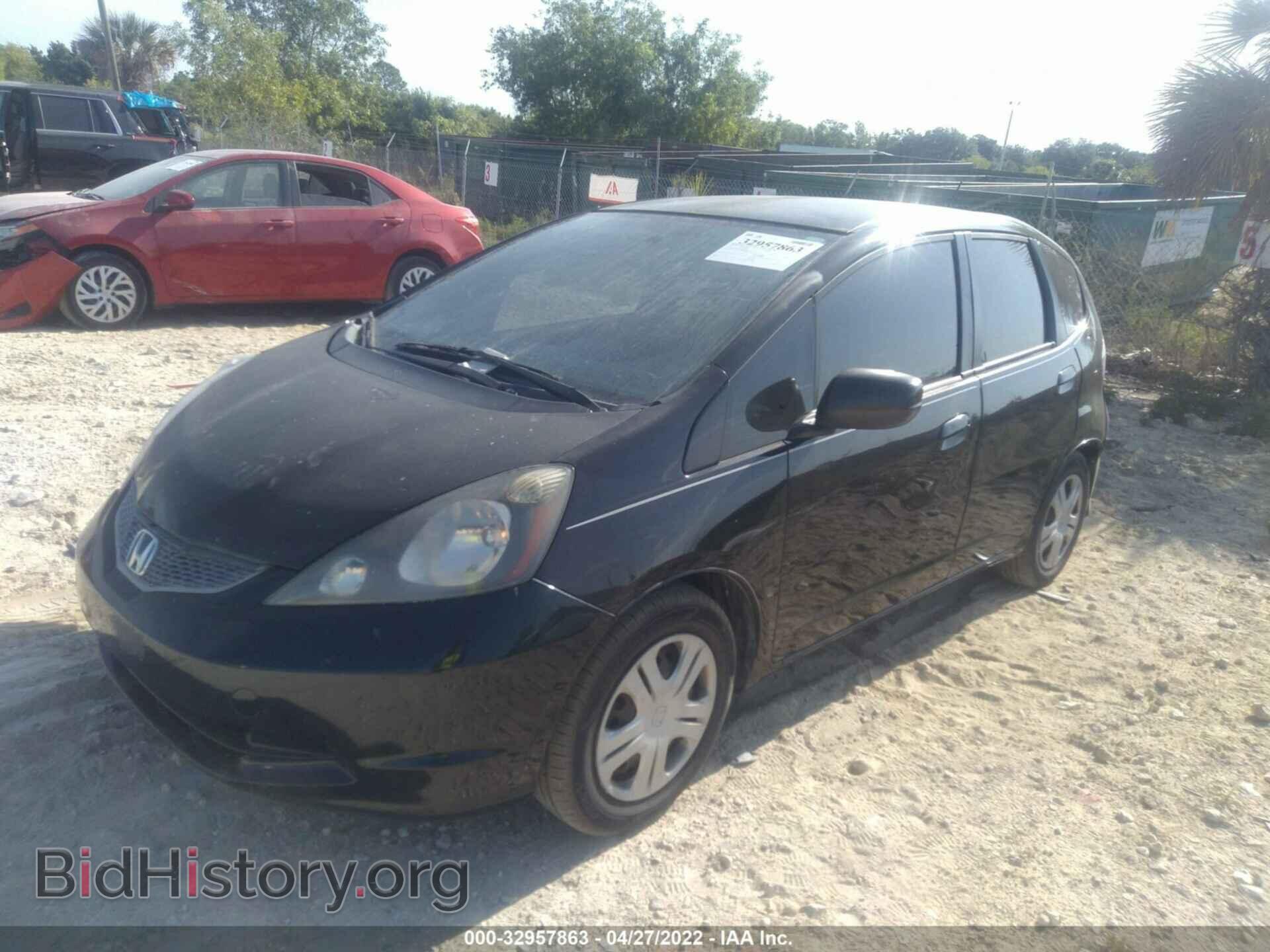2011 HONDA FIT - VIN: JHMGE8H32BC005410 - Фото 2