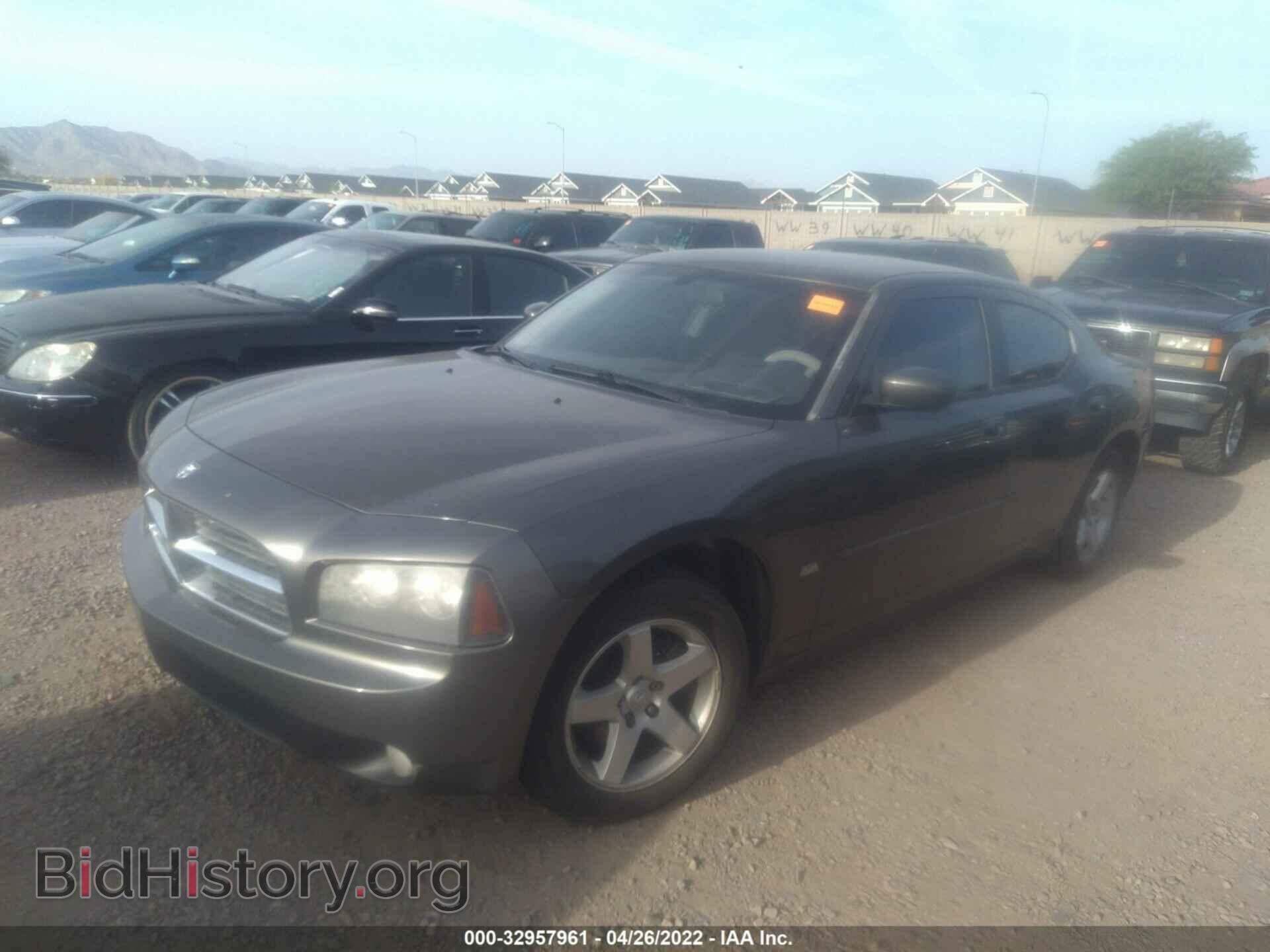 2010 DODGE CHARGER - VIN: 2B3CA3CV0AH243499 - Фото 2