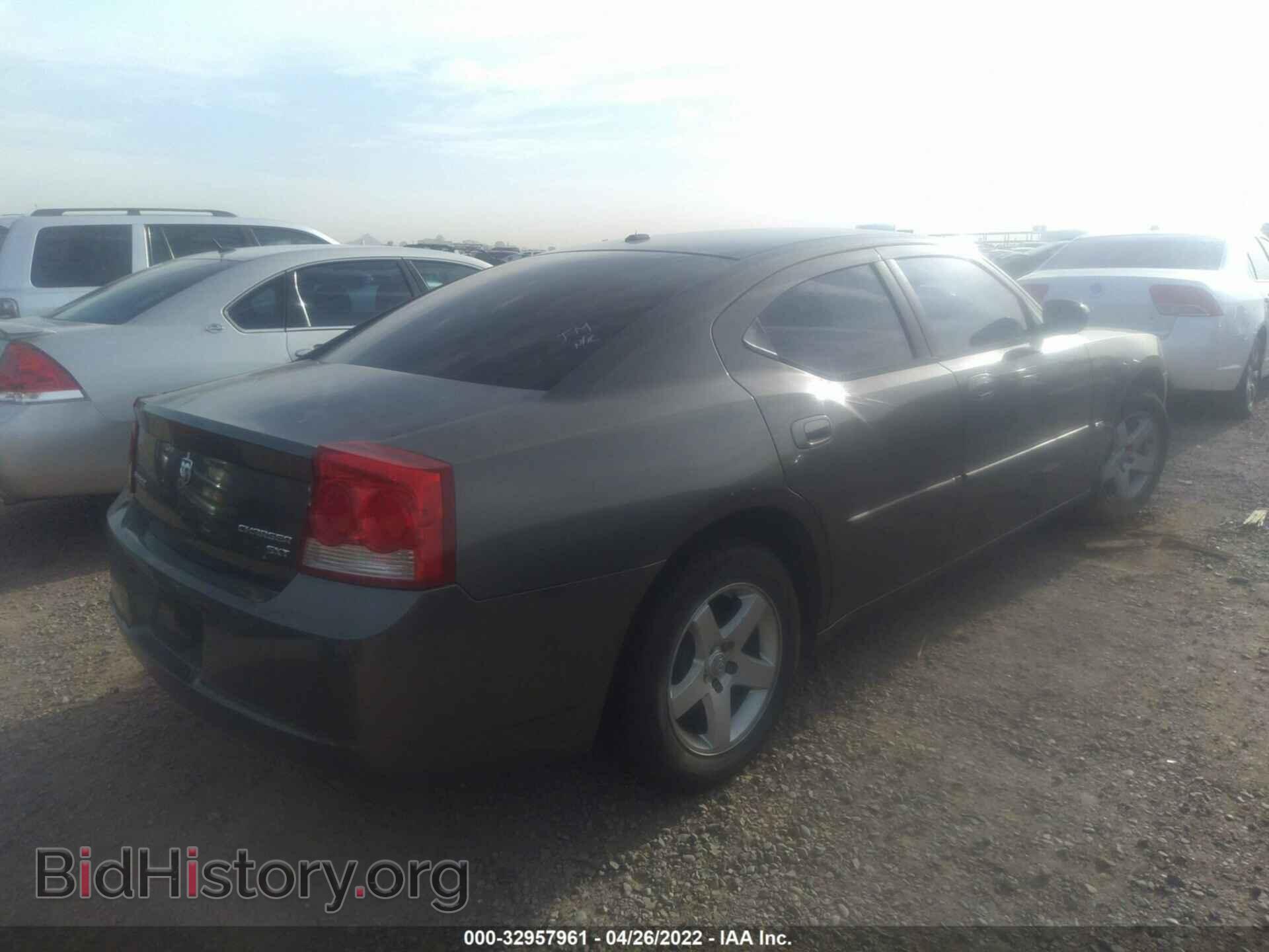 2010 DODGE CHARGER - VIN: 2B3CA3CV0AH243499 - Фото 4