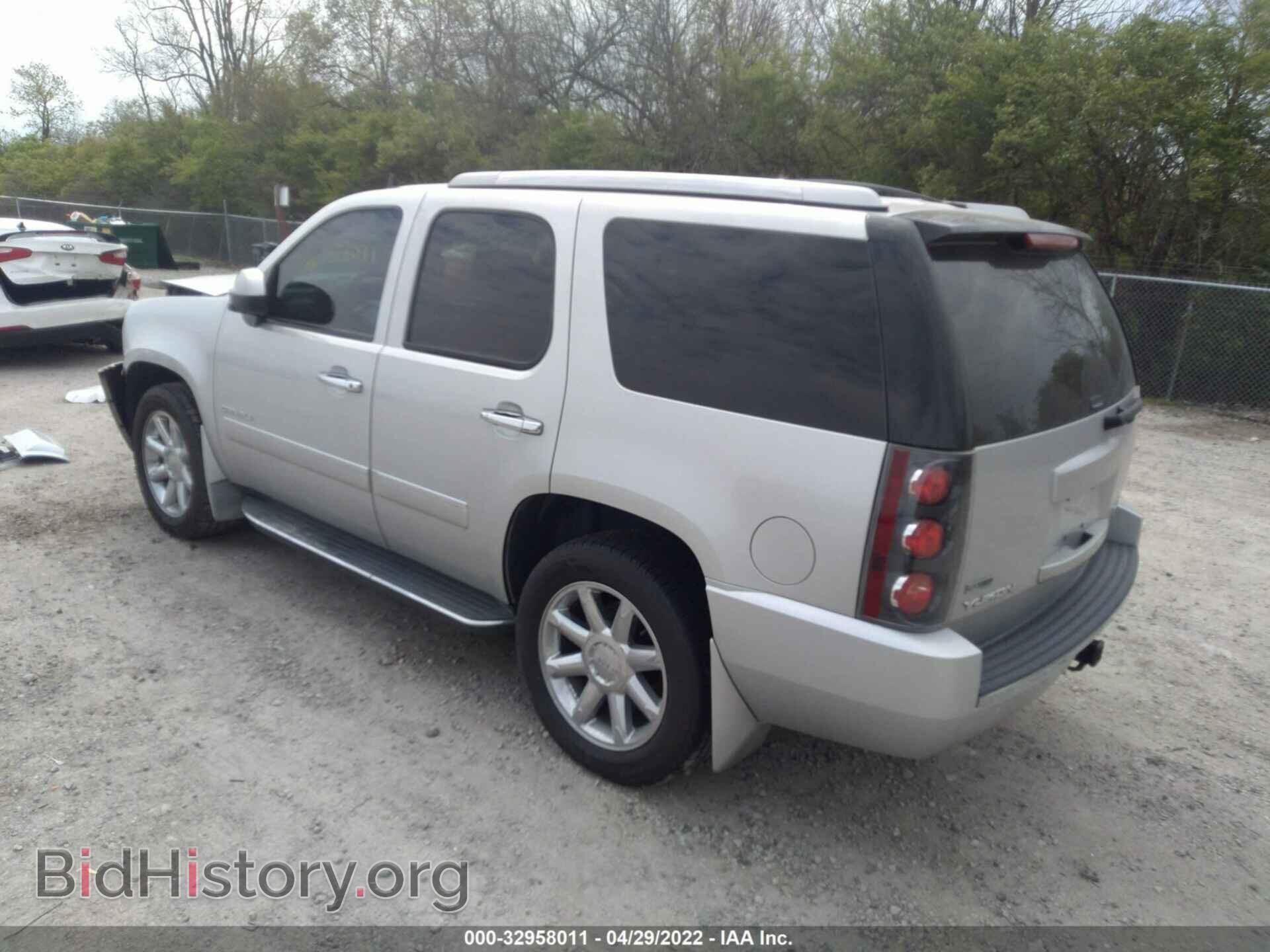 2010 GMC YUKON - VIN: 1GKUKEEF2AR197762 - Photo 3