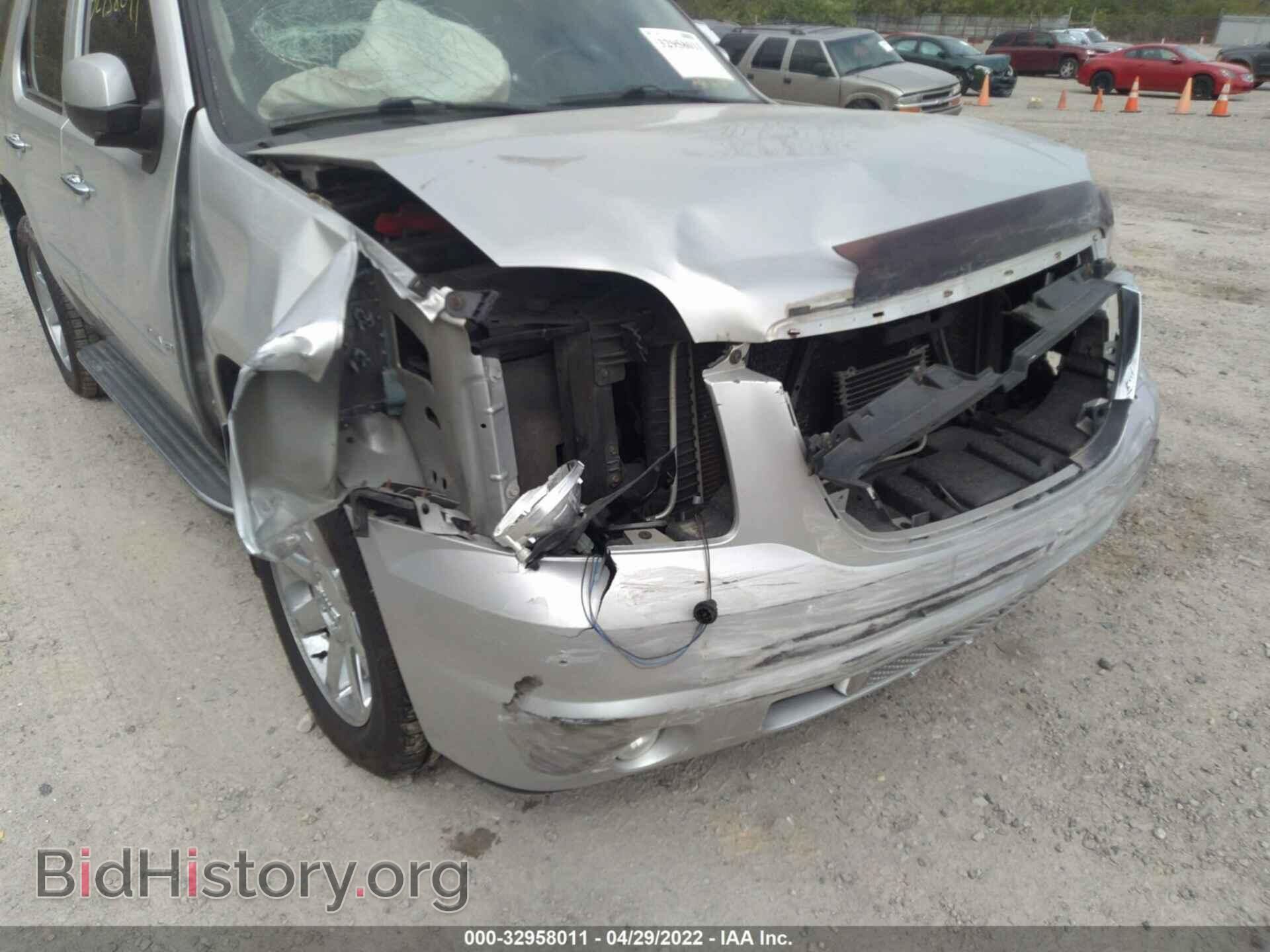 2010 GMC YUKON - VIN: 1GKUKEEF2AR197762 - Photo 6