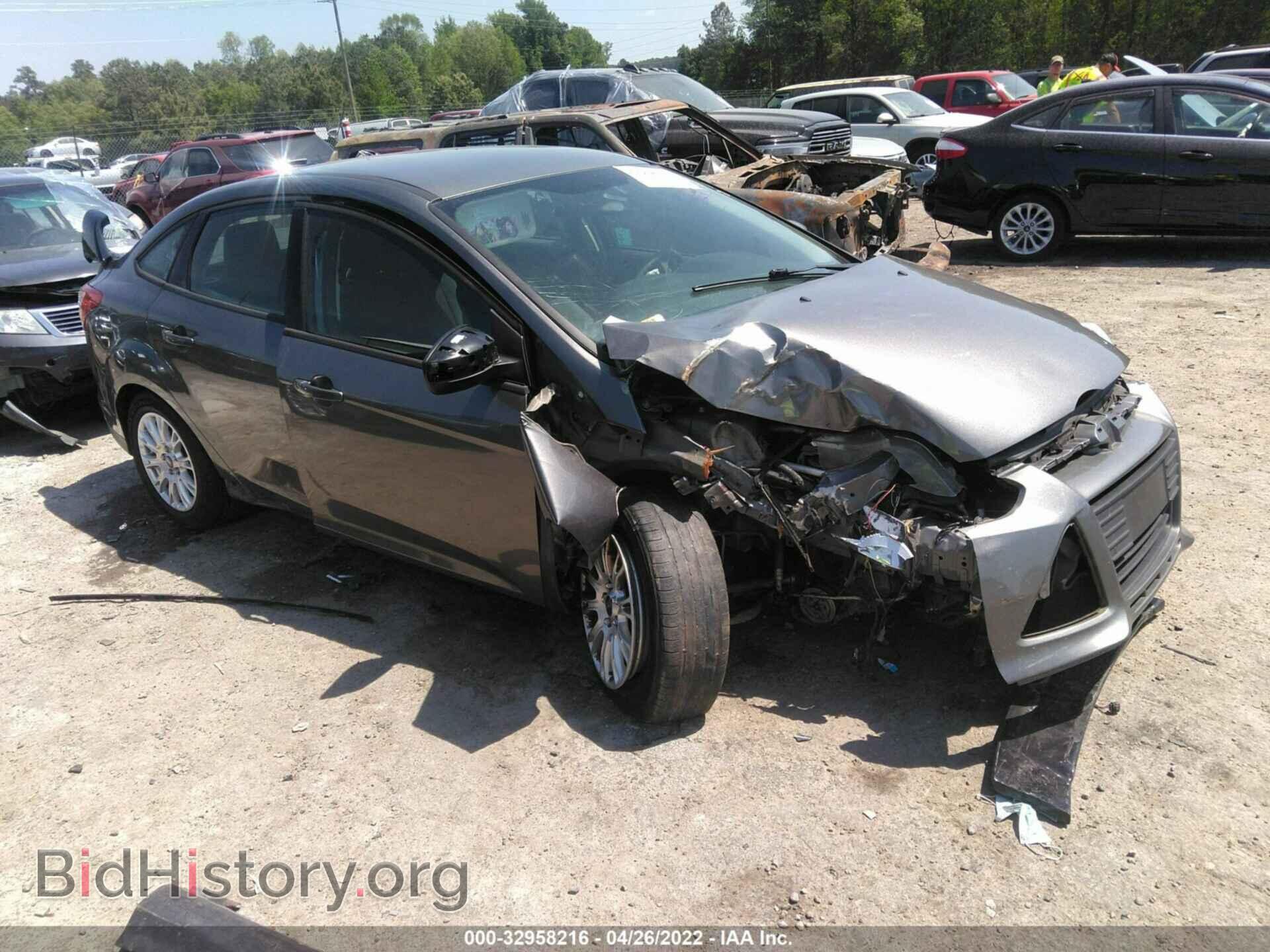 Photo 1FAHP3F27CL348198 - FORD FOCUS 2012