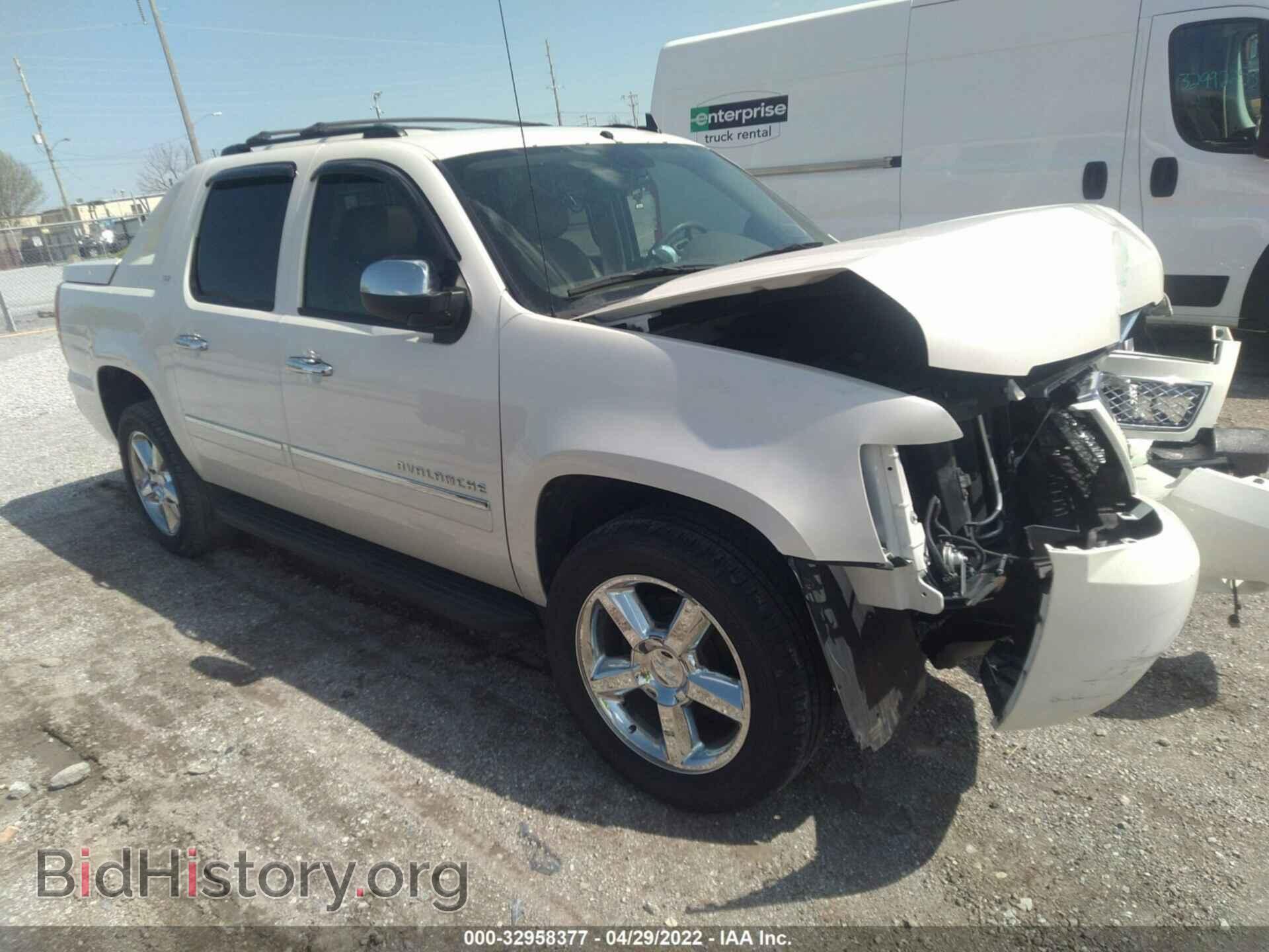 Photo 3GNTKGE30BG183201 - CHEVROLET AVALANCHE 2011
