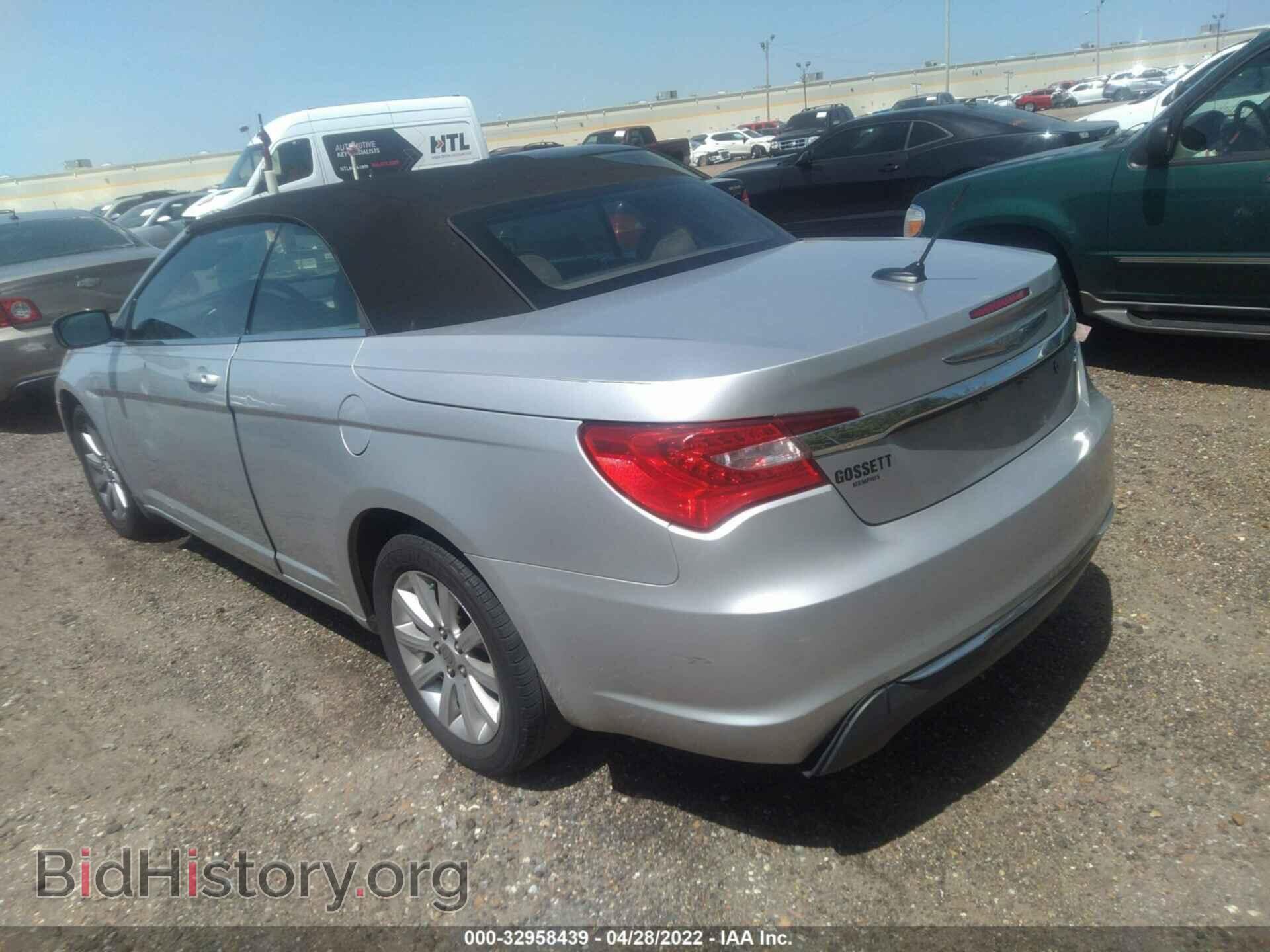 2012 CHRYSLER 200 - VIN: 1C3BCBEB4CN155684 - Фото 3