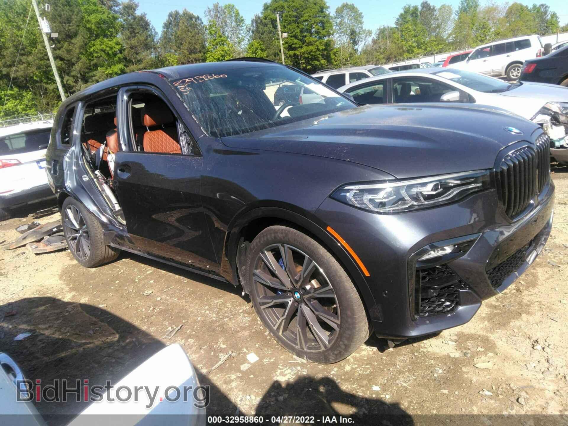 Photo 5UXCW2C02M9E73646 - BMW X7 2021