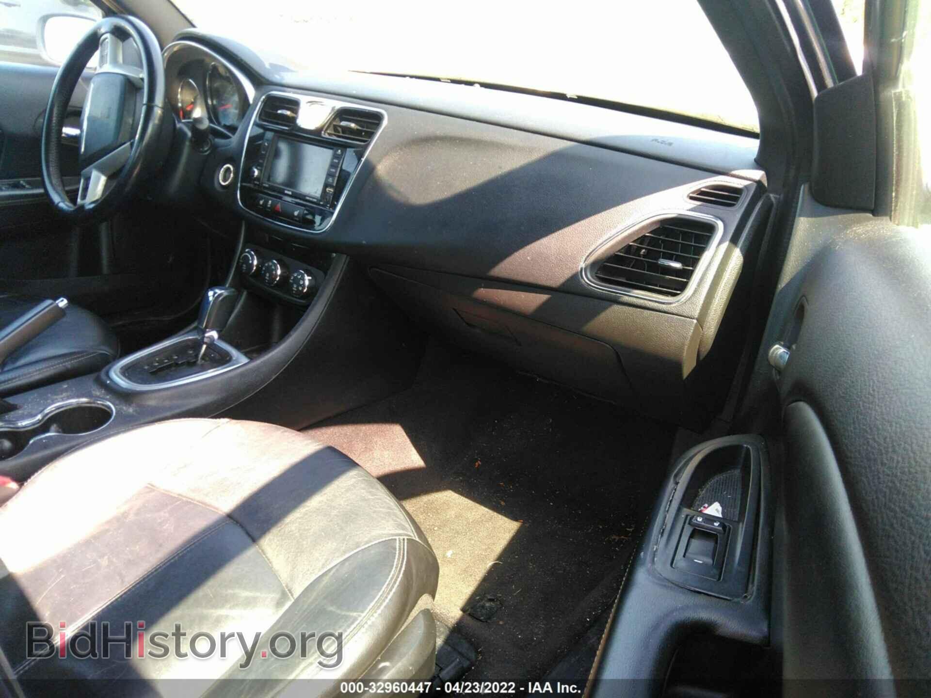 2012 CHRYSLER 200 - VIN: 1C3CCBCG8CN164780 - Фото 5