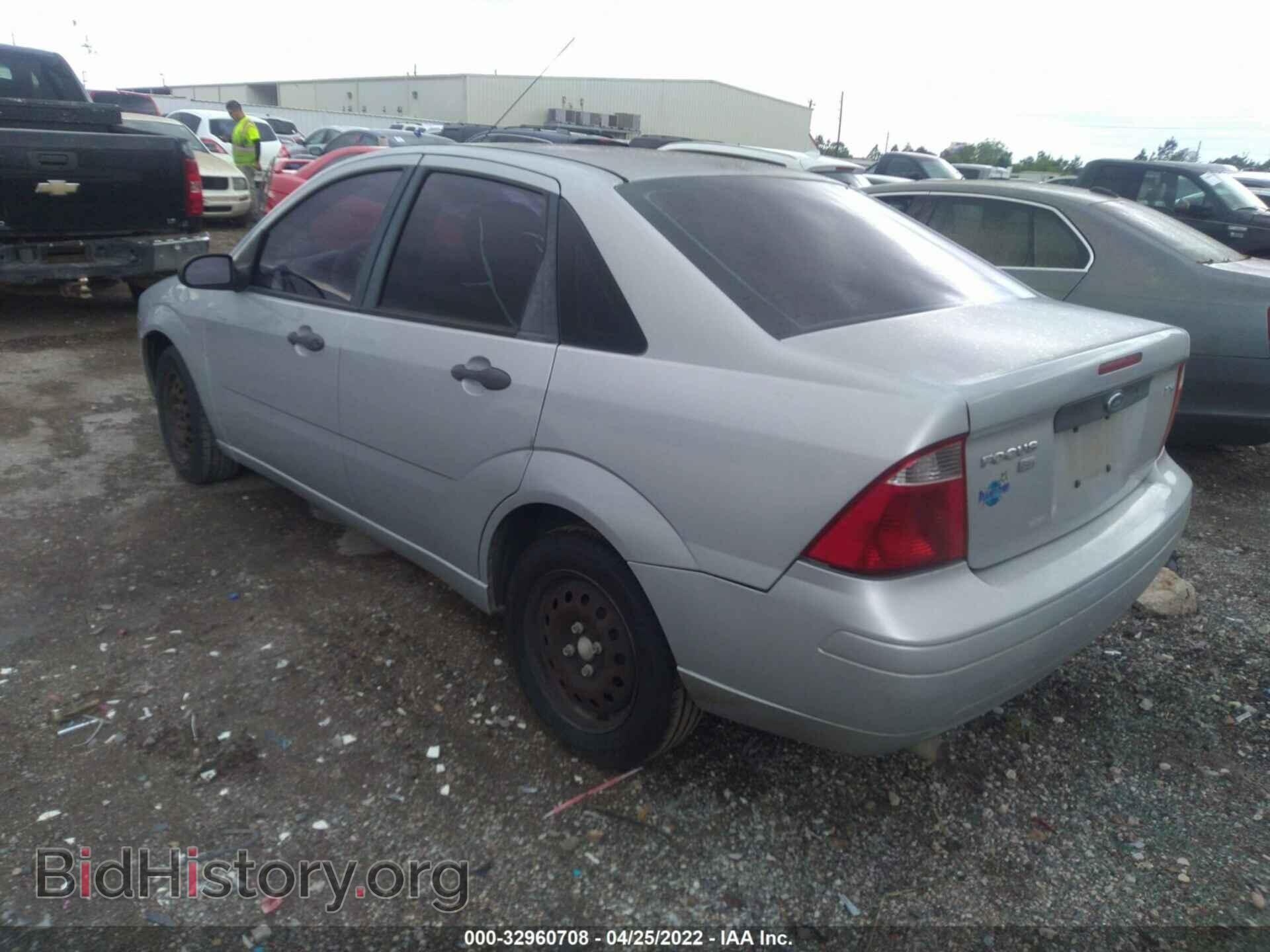 2006 FORD FOCUS - VIN: 1FAFP34N86W257643 - Фото 3