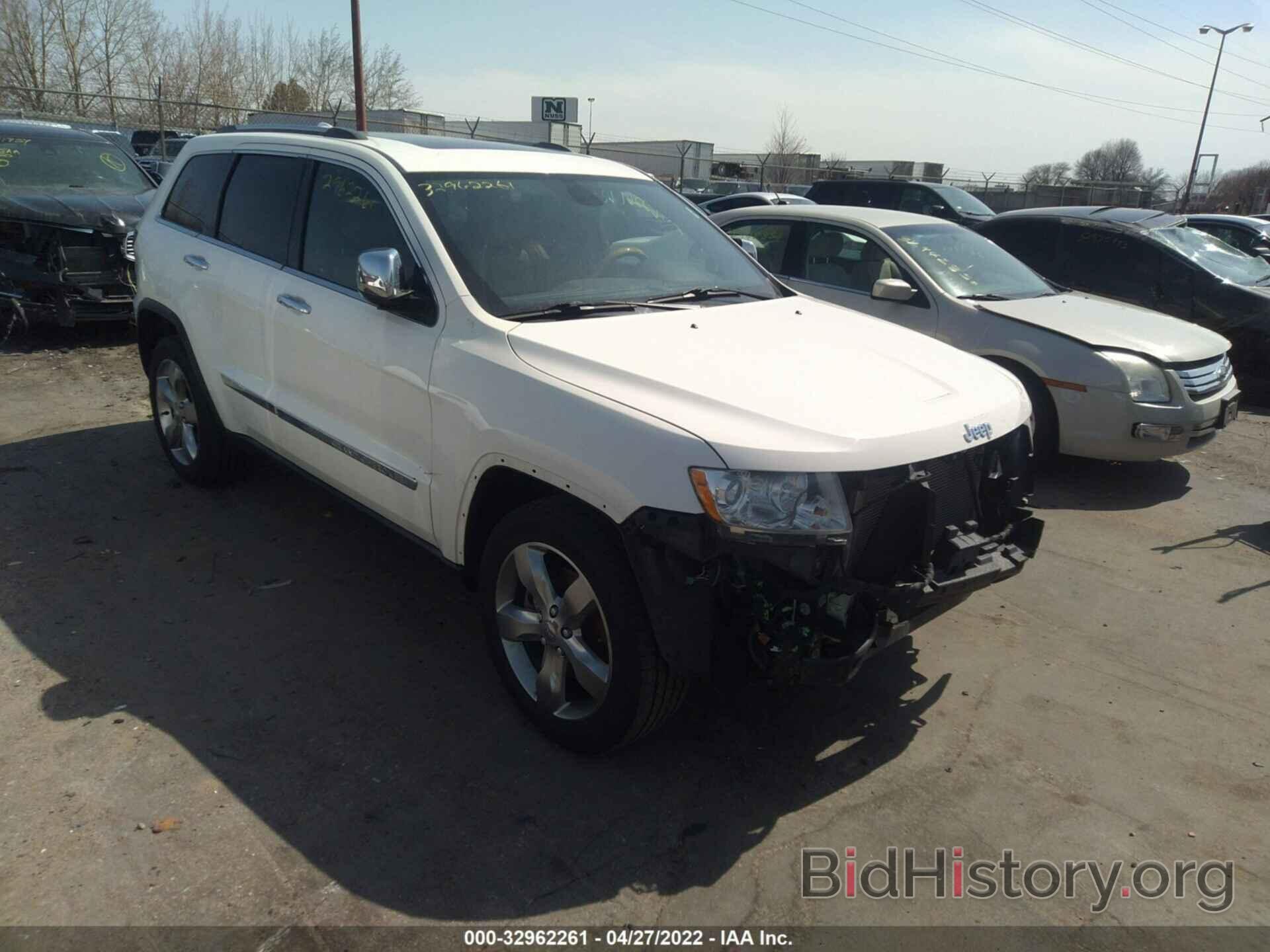 Photo 1J4RR6GT5BC700575 - JEEP GRAND CHEROKEE 2011