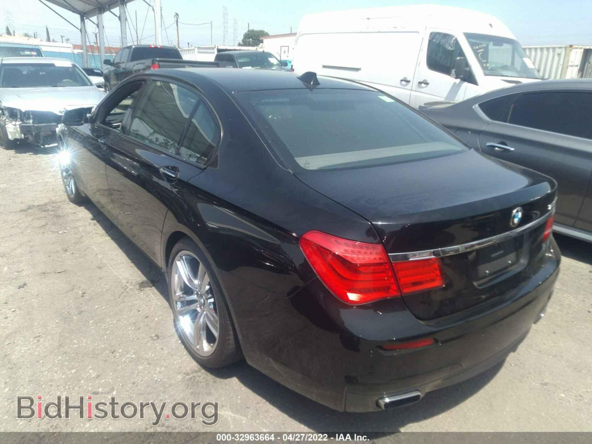 2011 BMW 7 SERIES - VIN: WBAKB8C57BCY65751 - Фото 3