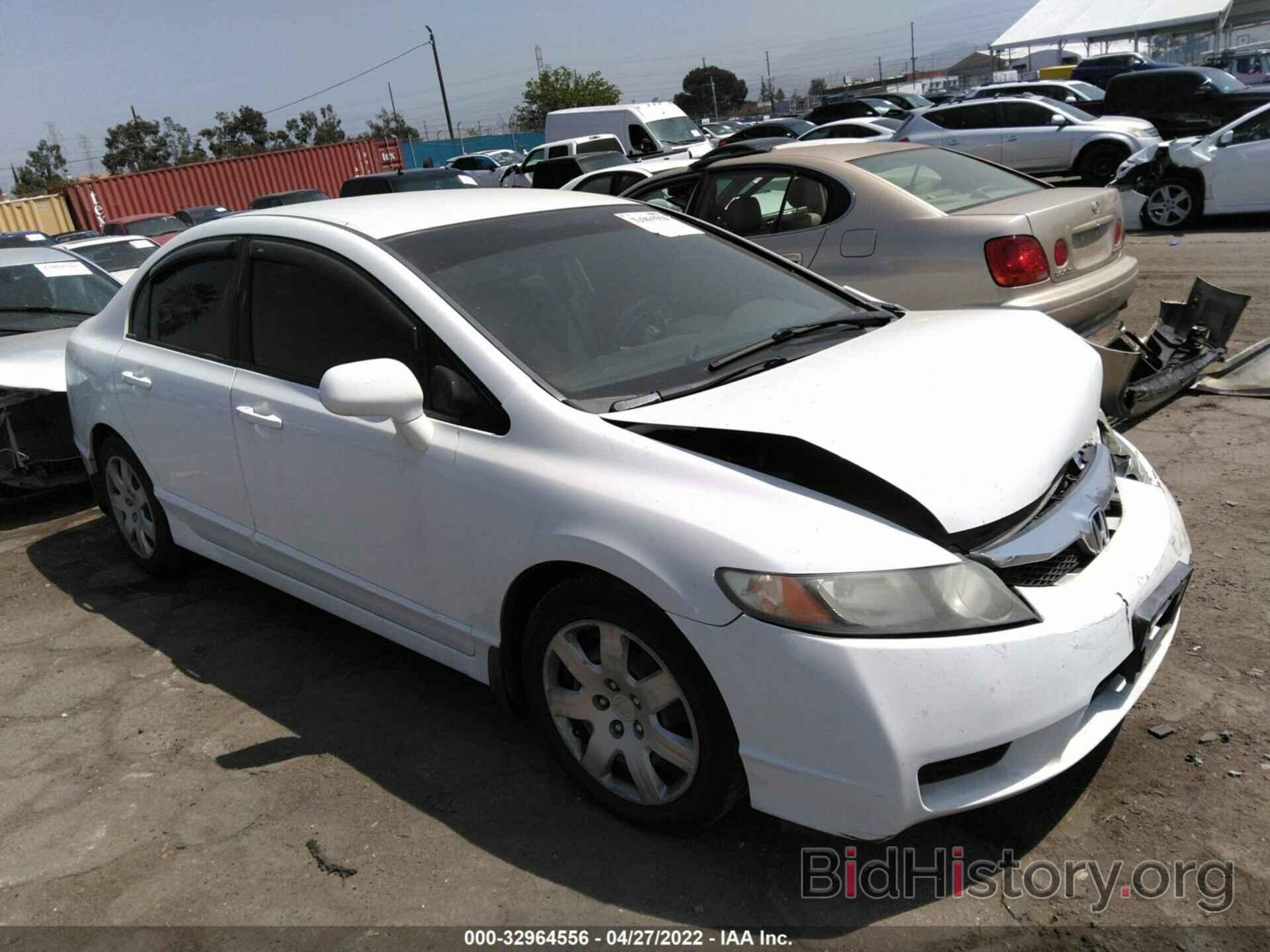 Photo 19XFA1F54AE036833 - HONDA CIVIC SDN 2010