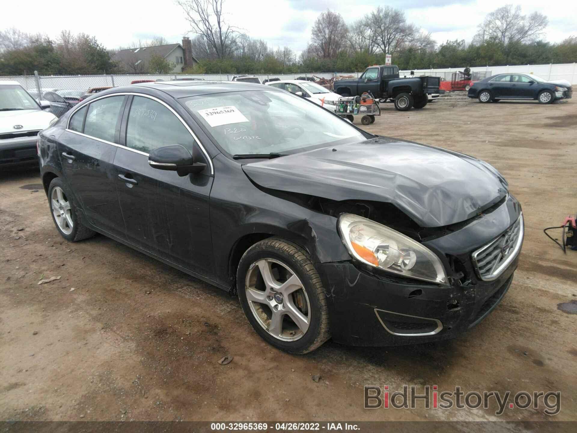 Photo YV1612FH2D2198200 - VOLVO S60 2013