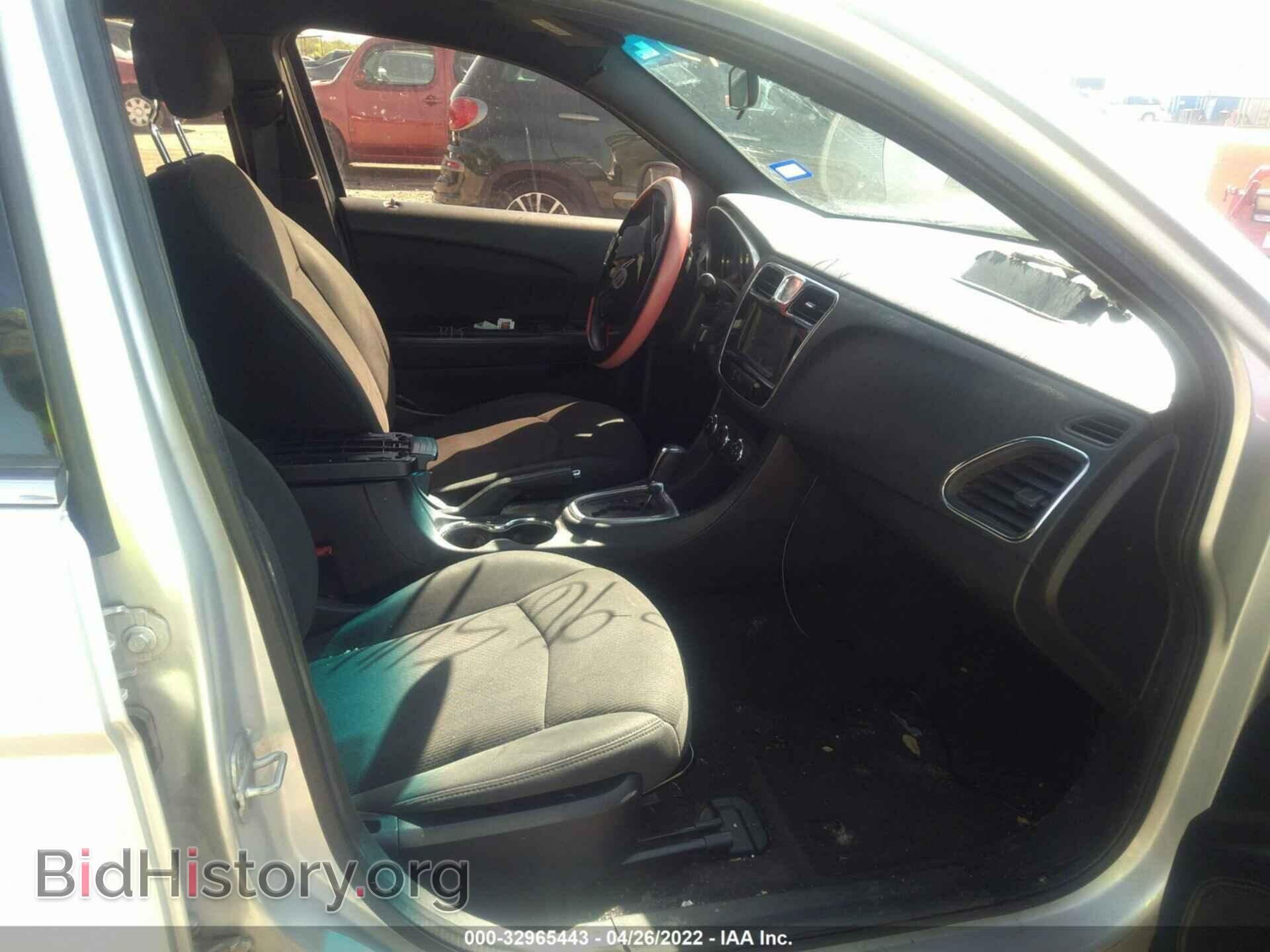 2012 CHRYSLER 200 - VIN: 1C3CCBAB2CN100399 - Фото 5
