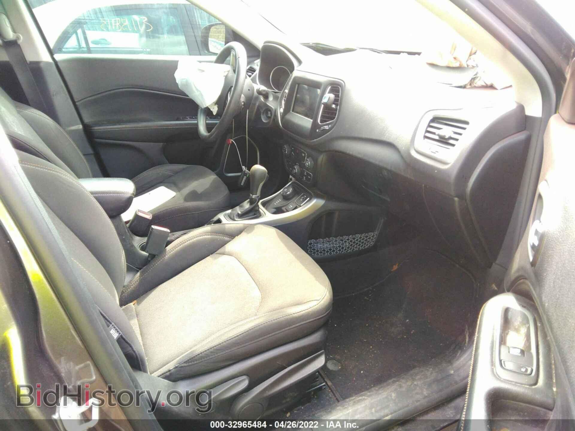 2018 JEEP COMPASS - VIN: 3C4NJDAB4JT307833 - Фото 5