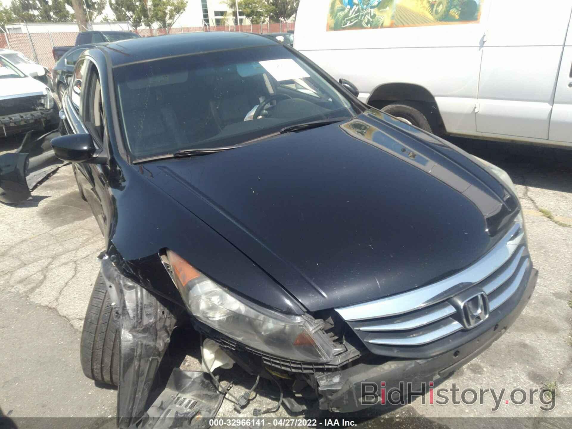 Photo 1HGCP3F81CA013279 - HONDA ACCORD SDN 2012