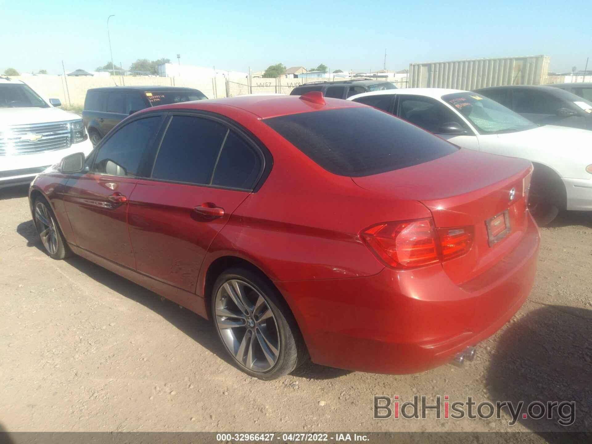 Photo WBA3C1C57DF438919 - BMW 3 SERIES 2013