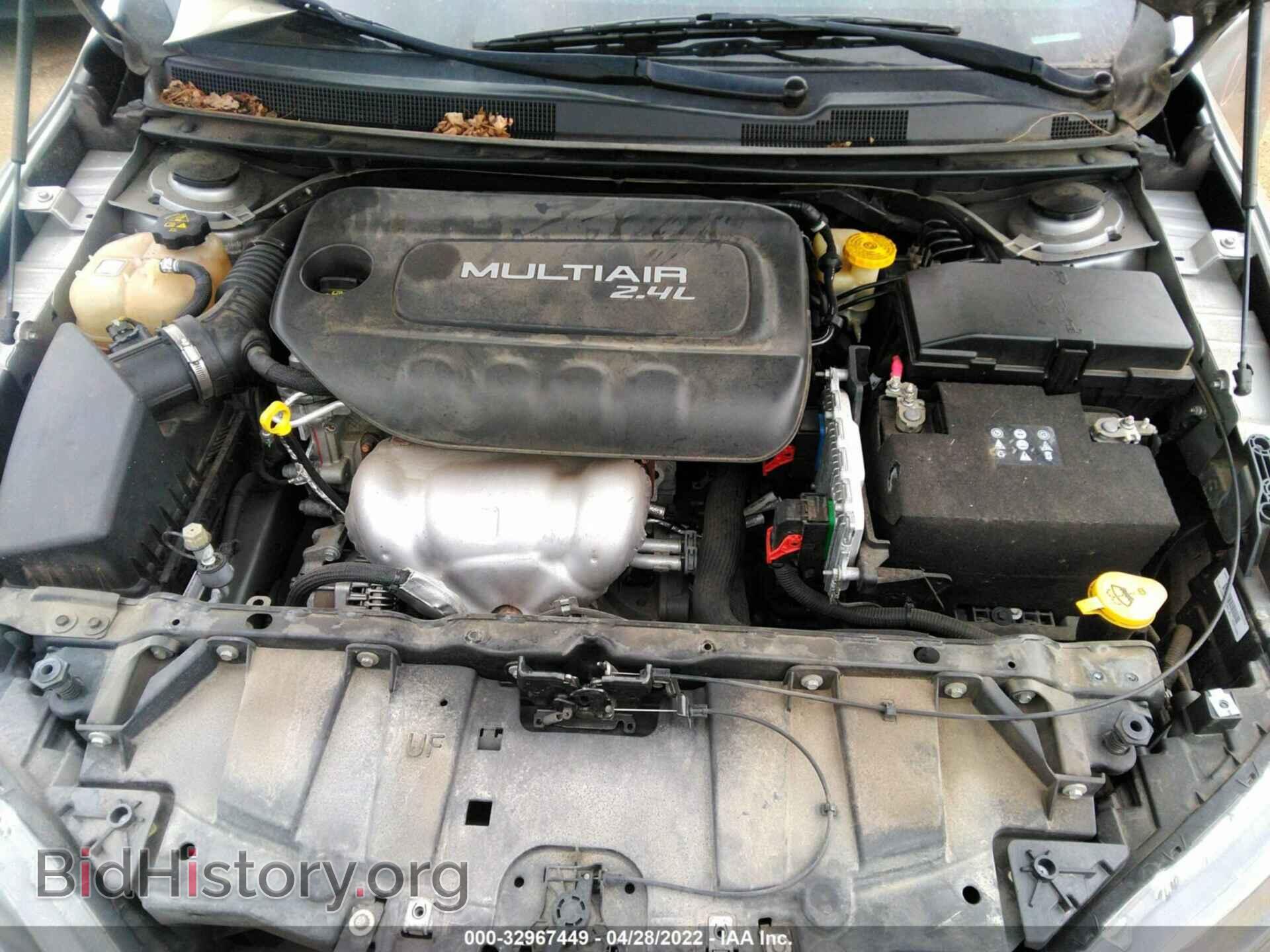 2015 CHRYSLER 200 - VIN: 1C3CCCAB7FN738108 - Фото 10