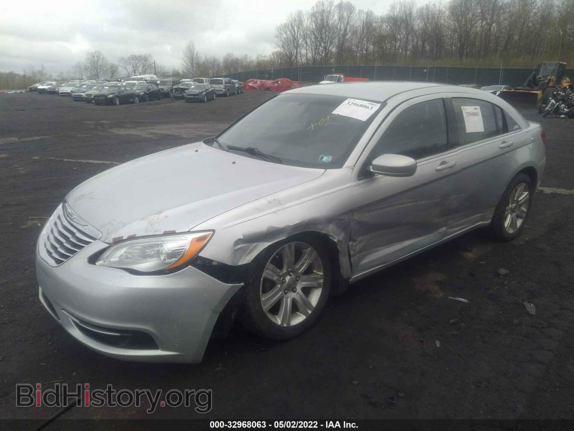 2012 CHRYSLER 200 - VIN: 1C3CCBBB8CN119702 - Фото 2