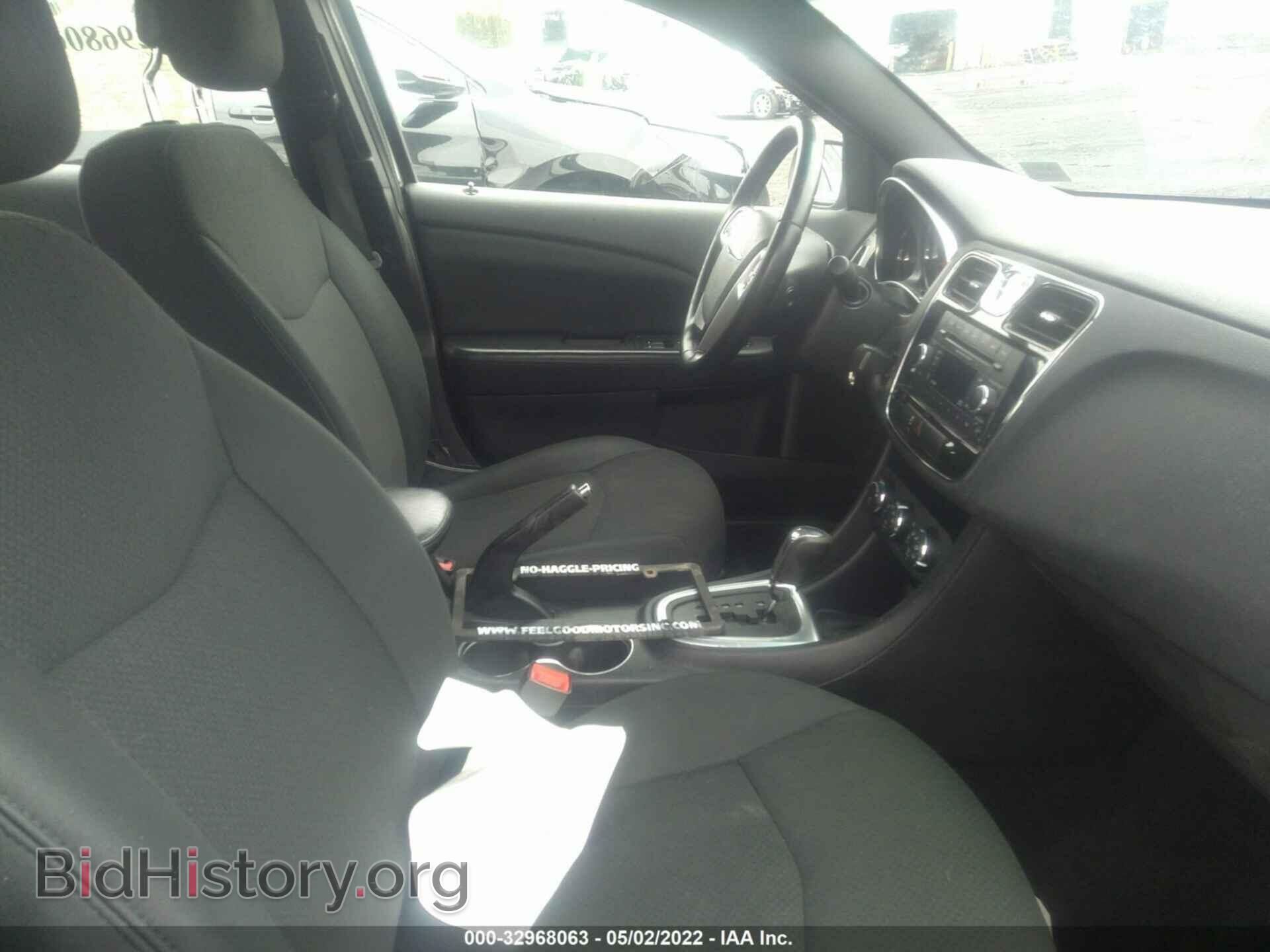 2012 CHRYSLER 200 - VIN: 1C3CCBBB8CN119702 - Фото 5
