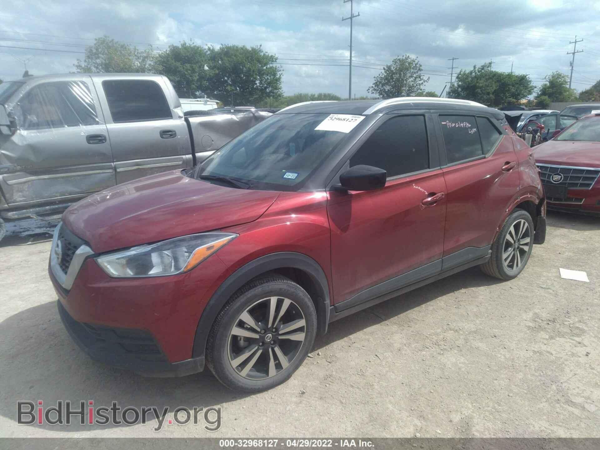 2019 NISSAN KICKS - VIN: 3N1CP5CU3KL563203 - Фото 2