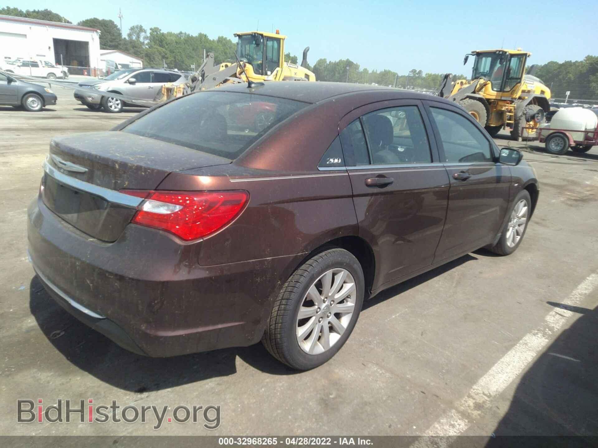 2012 CHRYSLER 200 - VIN: 1C3CCBBGXCN241943 - Фото 4