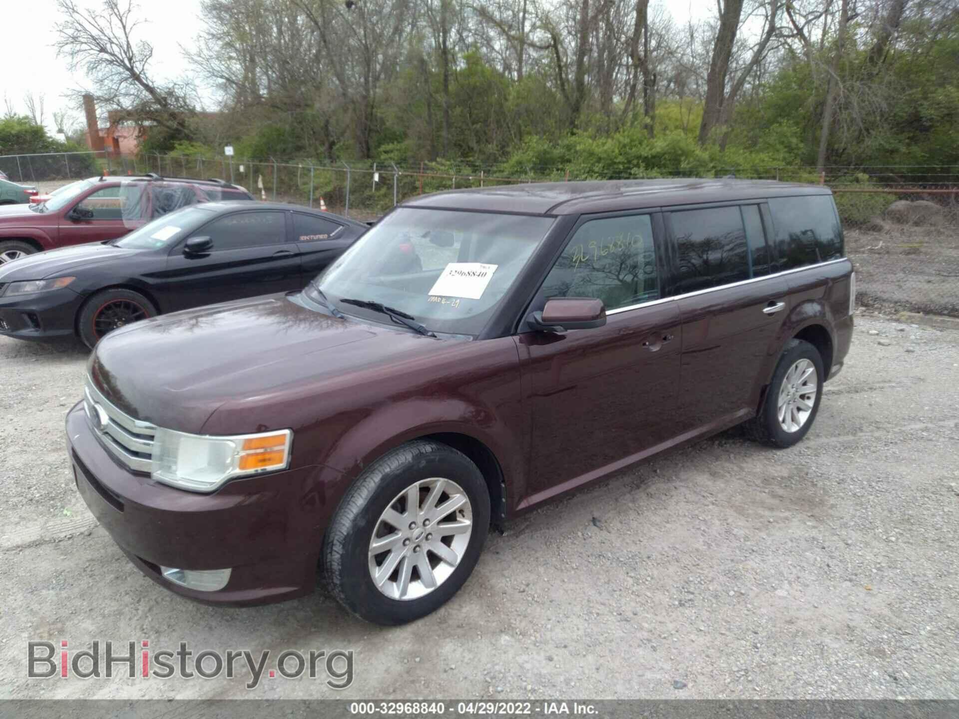 2009 FORD FLEX - VIN: 2FMEK62C89BB08920 - Фото 2