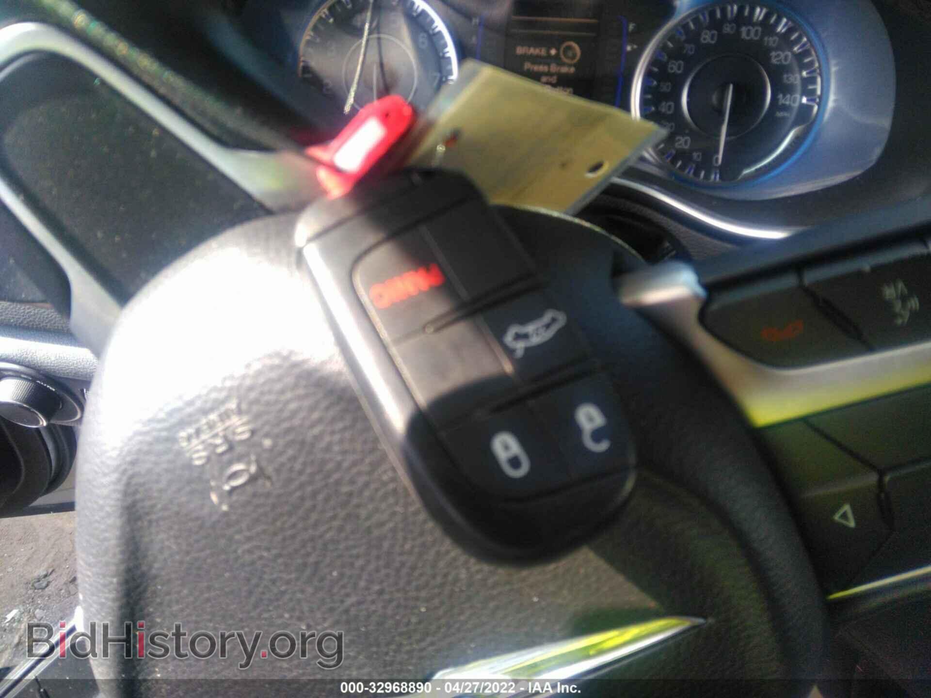 2015 CHRYSLER 200 - VIN: 1C3CCCAB0FN725104 - Фото 10