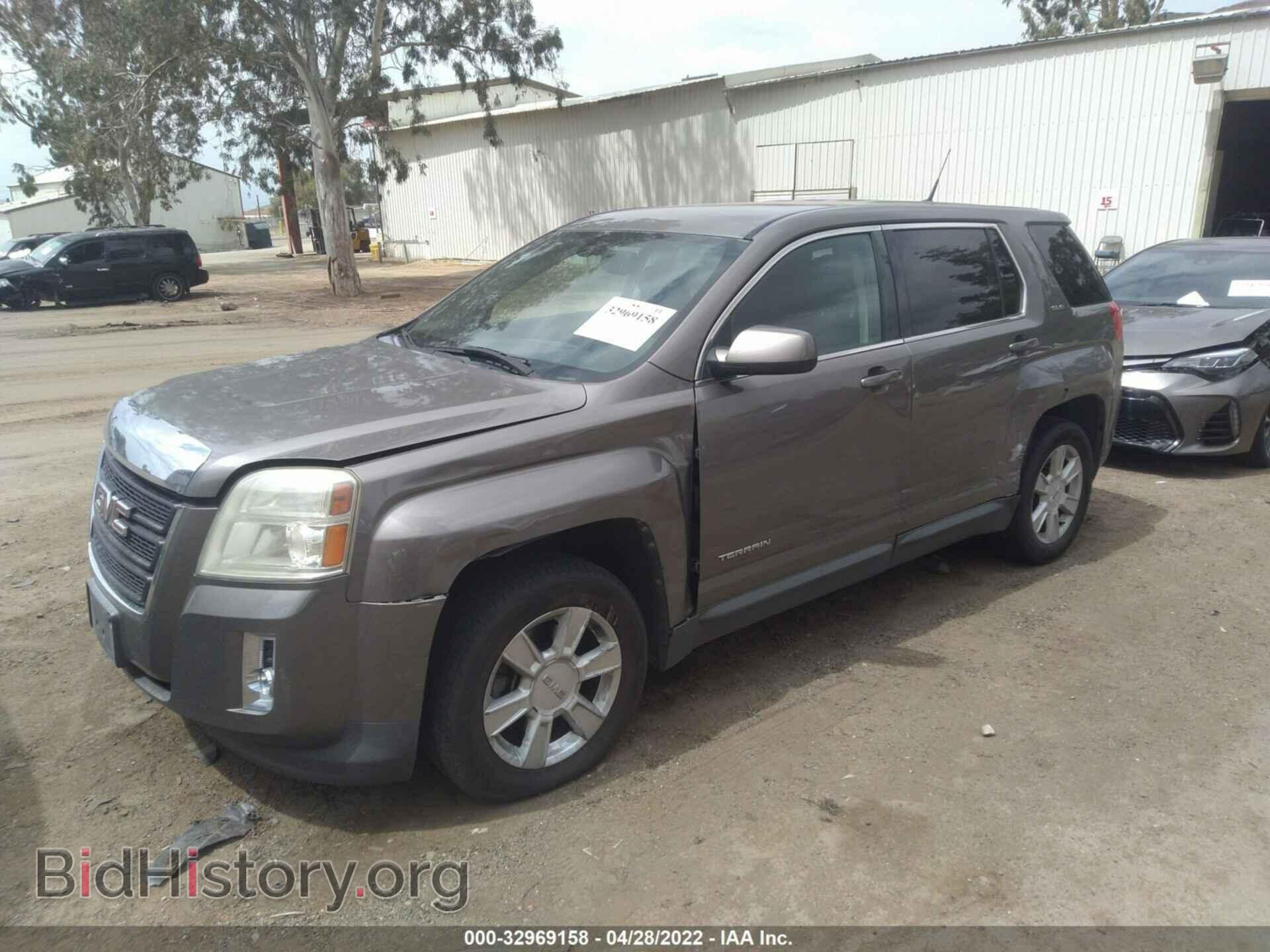 2011 GMC TERRAIN - VIN: 2CTALMEC4B6436080 - Photo 2