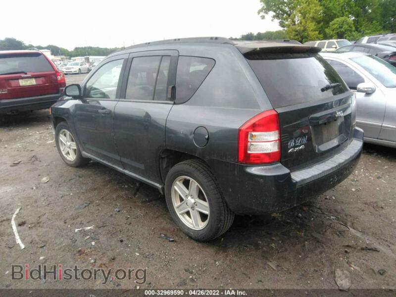 2007 Jeep COMPASS (VIN 1J8FF47W17D261093) — фото 3 из 11