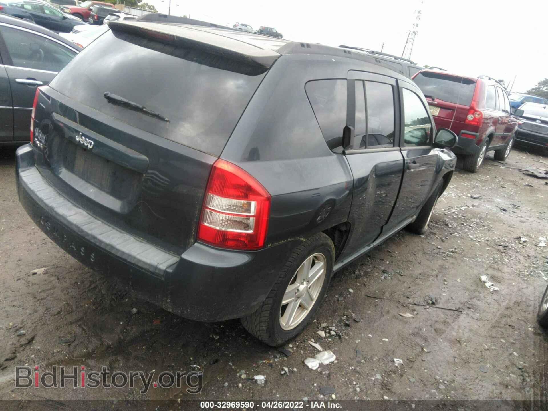 2007 JEEP COMPASS - VIN: 1J8FF47W17D261093 - Фото 4