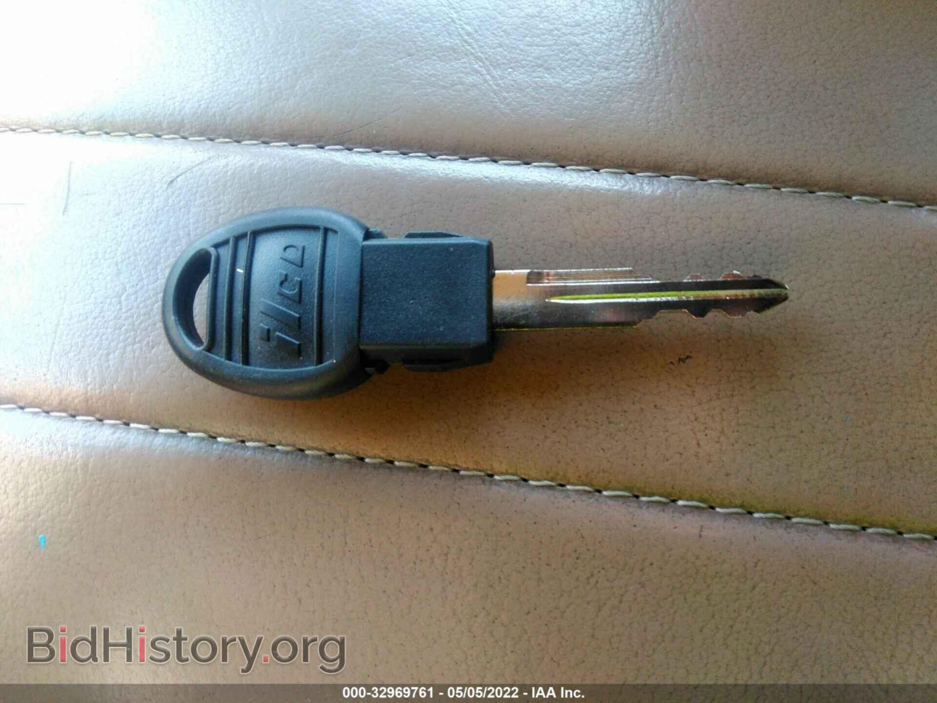 2010 CHRYSLER 300 - VIN: 2C3CA6CT6AH114458 - Фото 11