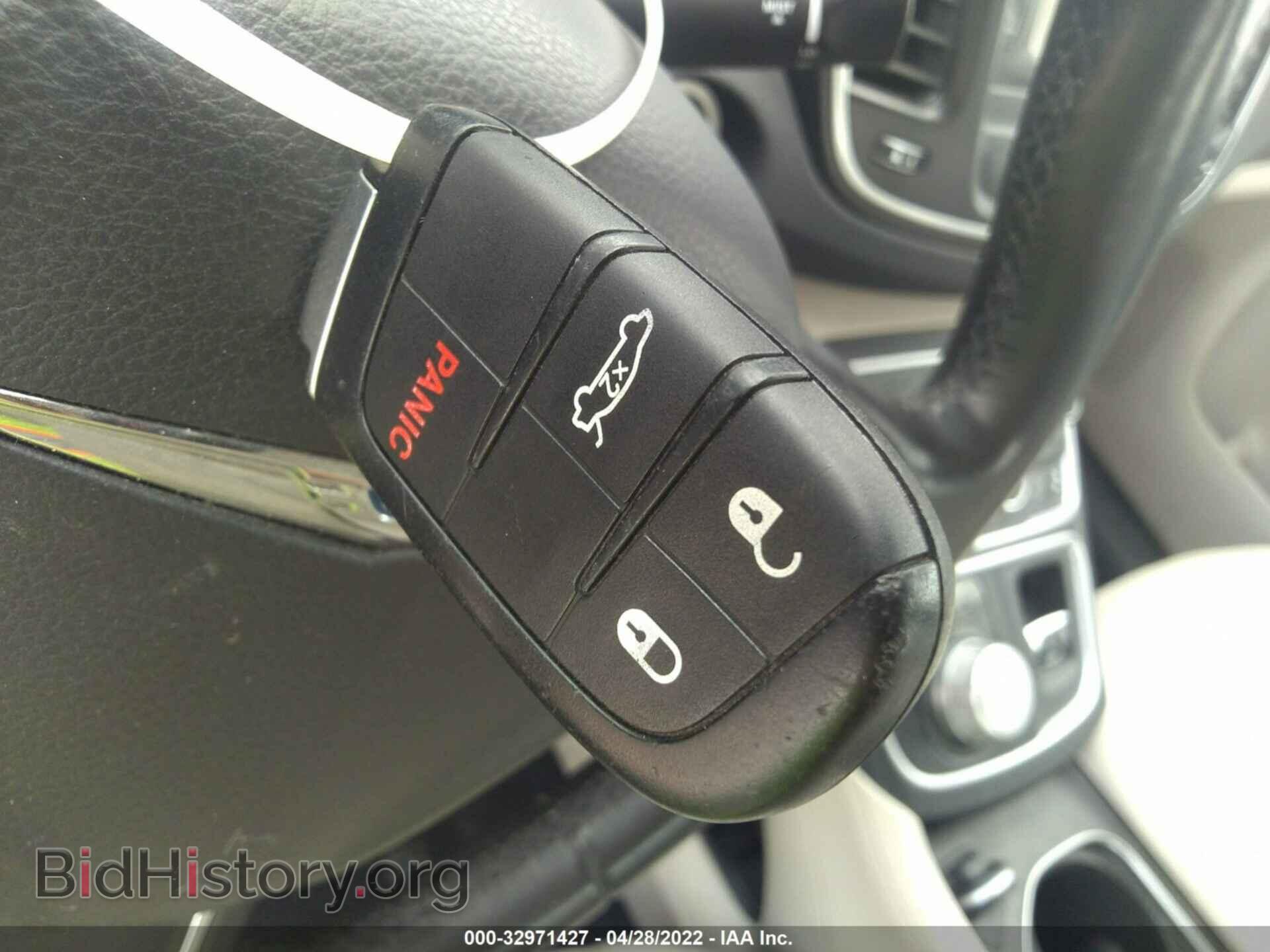 2016 CHRYSLER 200 - VIN: 1C3CCCAB5GN141735 - Фото 11