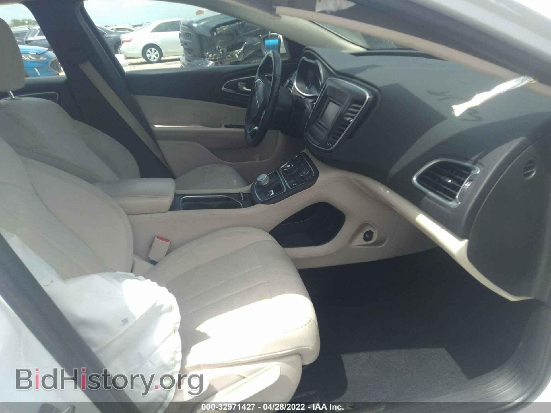 2016 CHRYSLER 200 - VIN: 1C3CCCAB5GN141735 - Фото 5