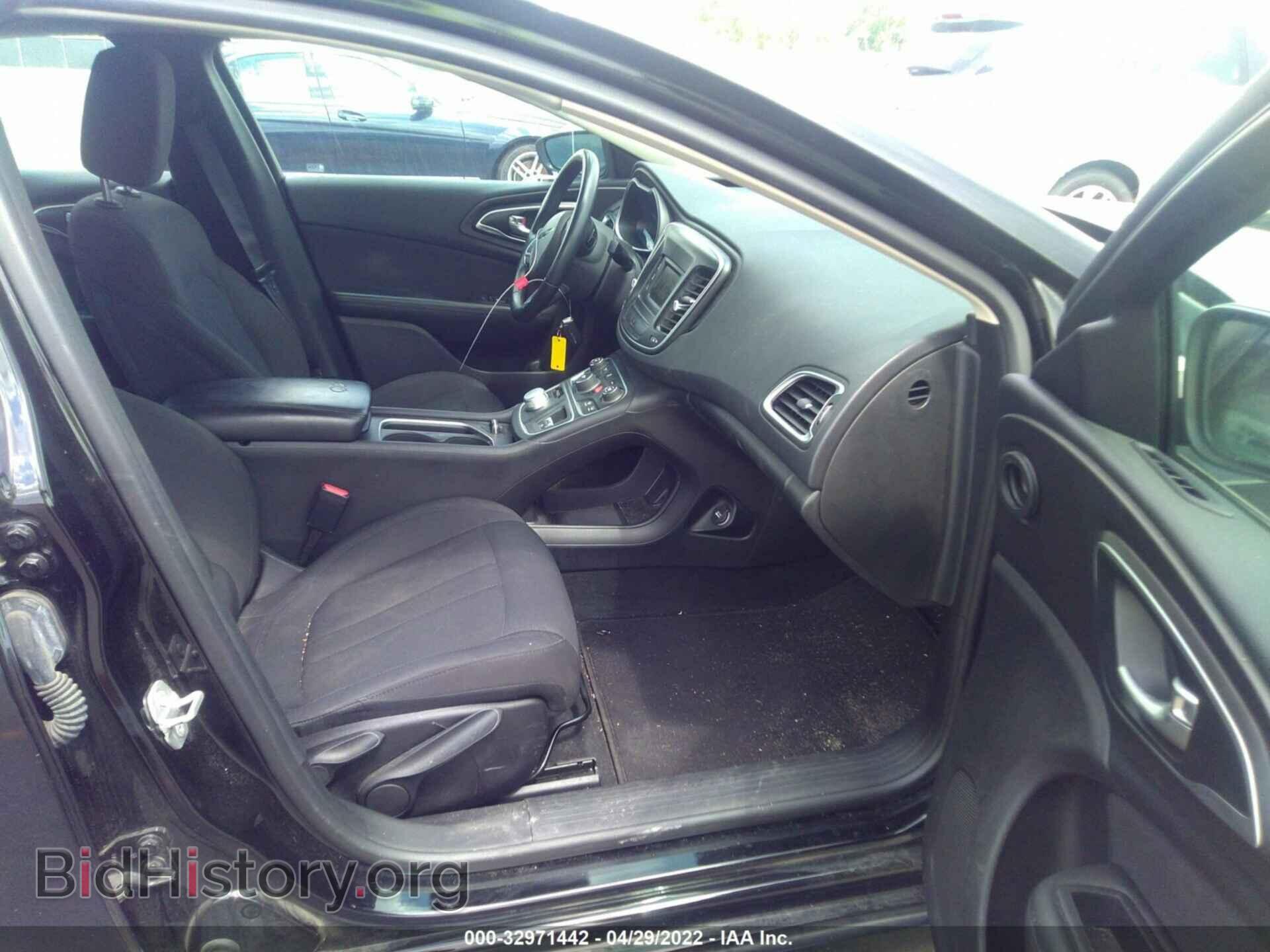2016 CHRYSLER 200 - VIN: 1C3CCCAB3GN102786 - Photo 5