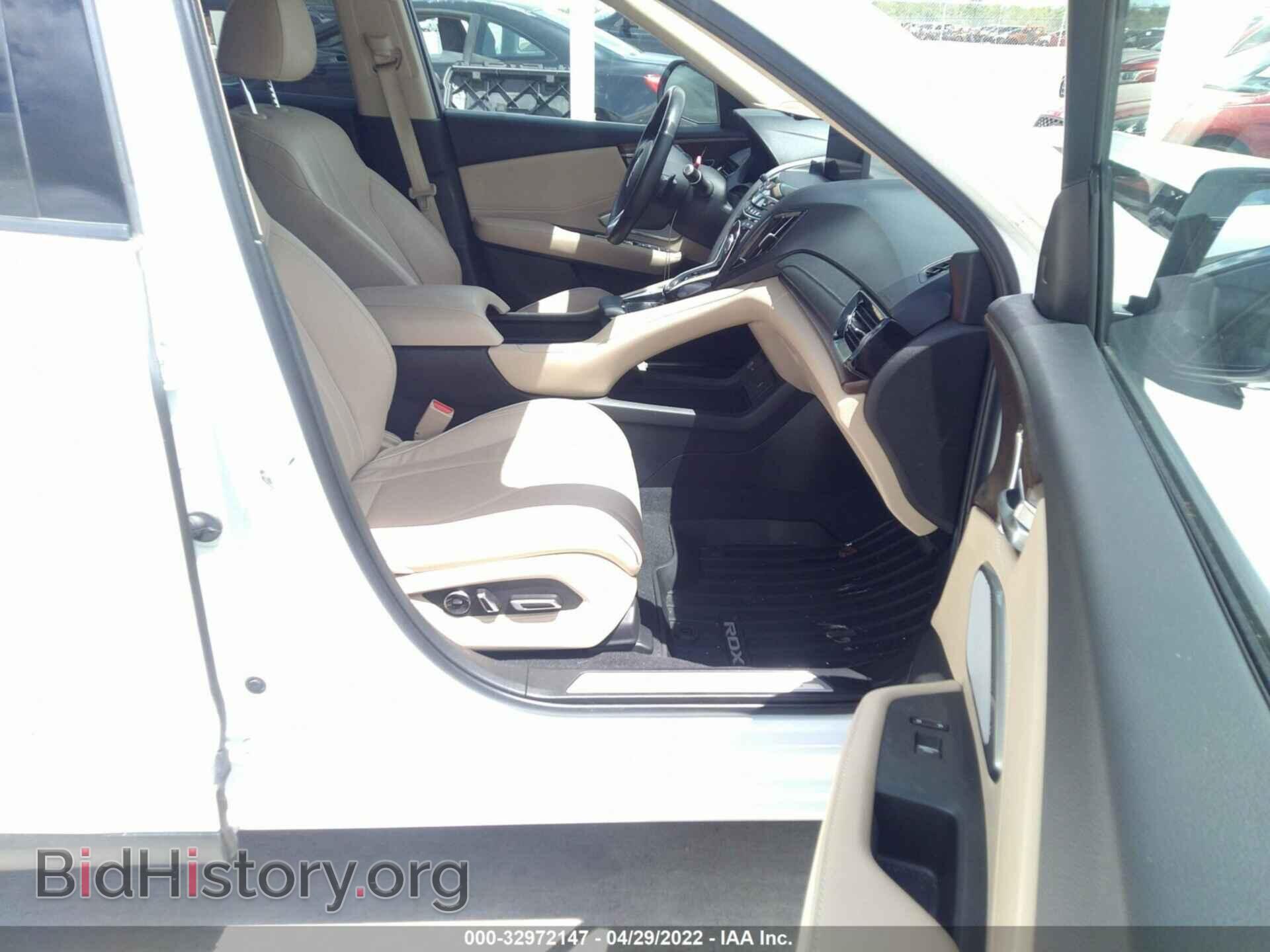 2020 ACURA RDX - VIN: 5J8TC2H76LL039651 - Фото 5