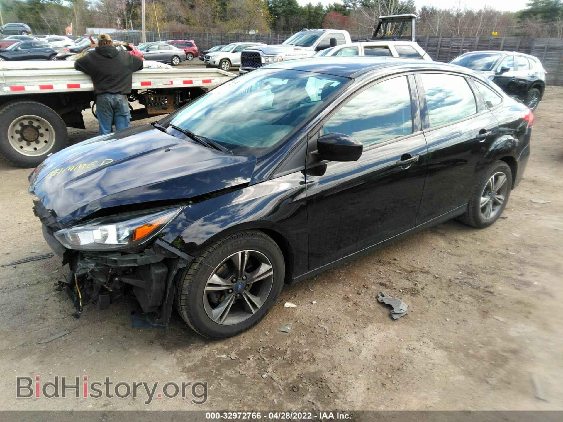 2018 FORD FOCUS - VIN: 1FADP3FE3JL208106 - Фото 2