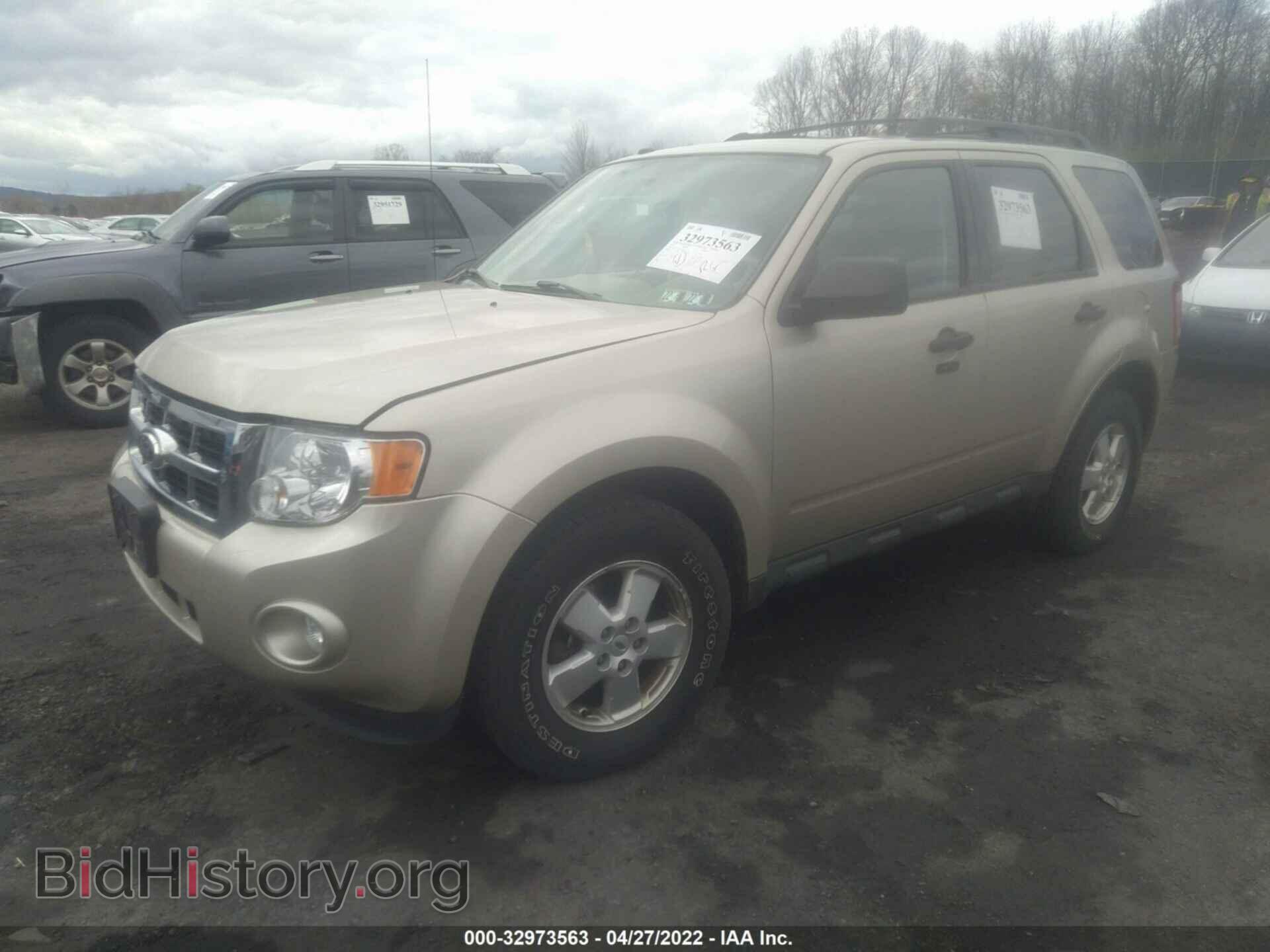 2011 FORD ESCAPE - VIN: 1FMCU9DG8BKB17566 - Фото 2