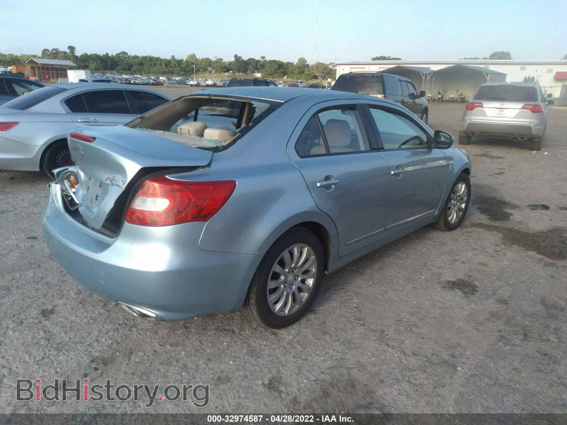 2010 SUZUKI KIZASHI - VIN: JS2RF9A33A6100424 - Photo 4