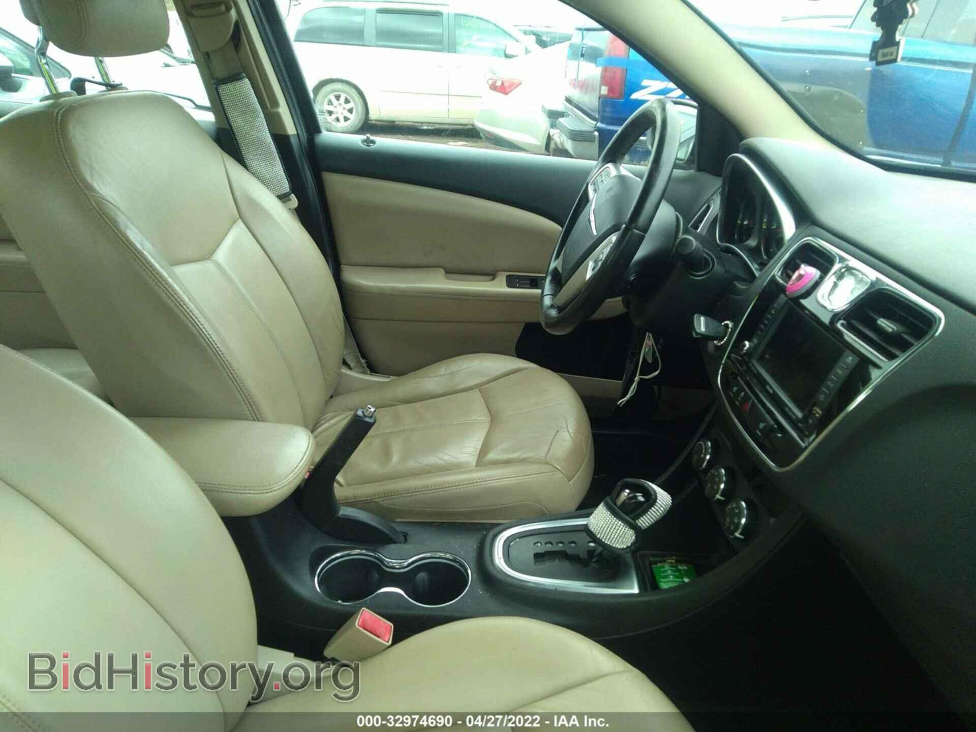 2011 CHRYSLER 200 - VIN: 1C3BC2FG9BN566474 - Фото 5