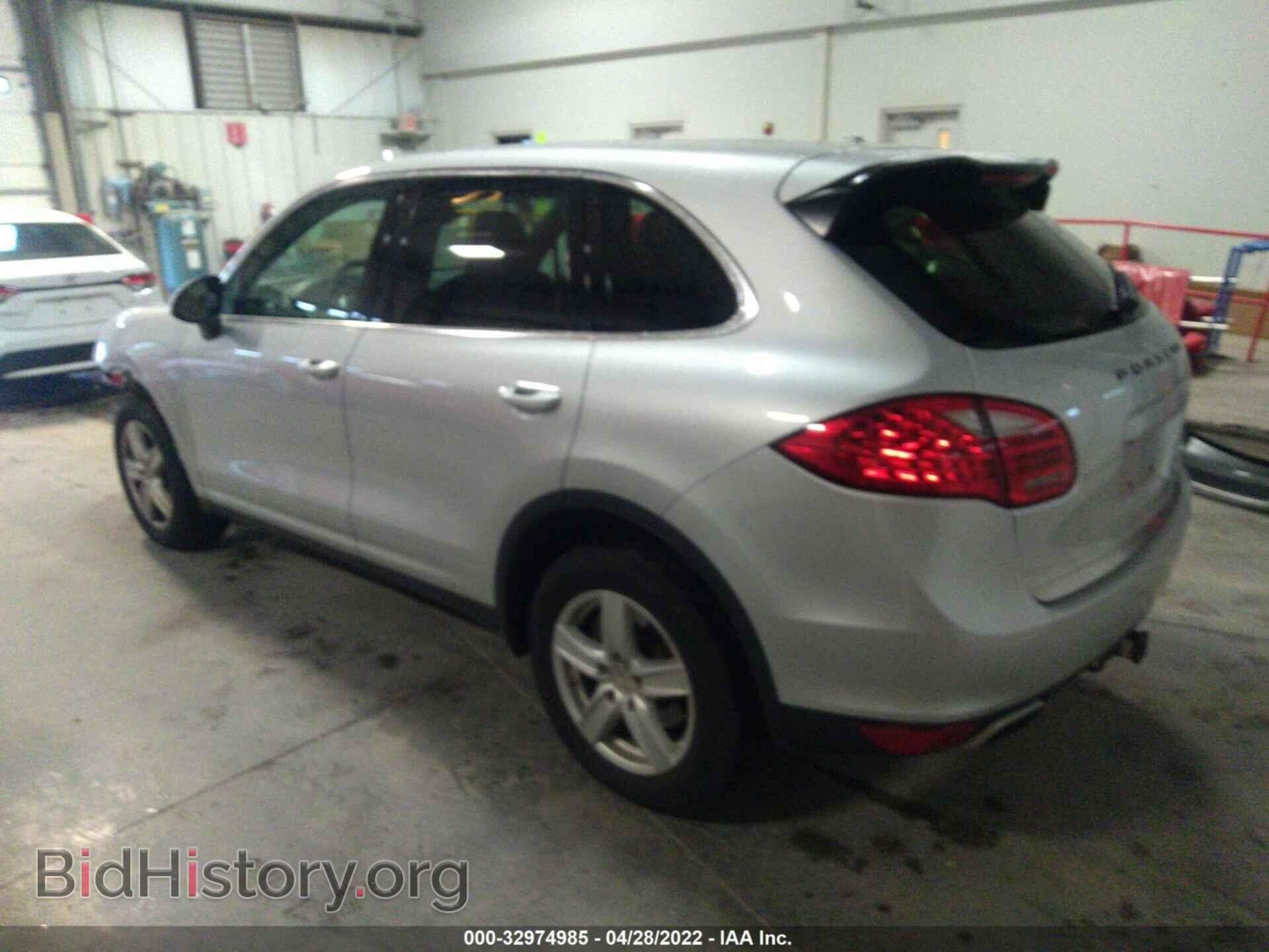2011 PORSCHE CAYENNE - VIN: WP1AA2A26BLA01778 - Фото 3