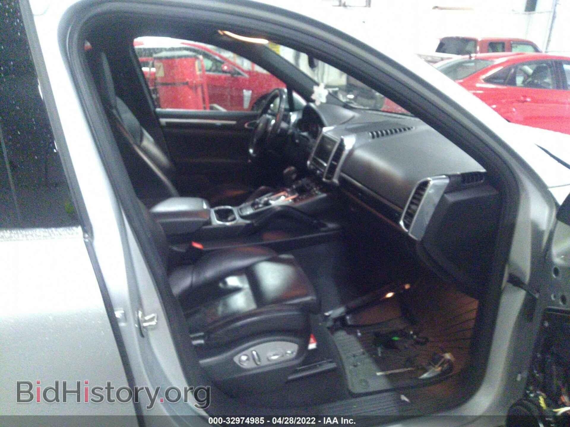 2011 PORSCHE CAYENNE - VIN: WP1AA2A26BLA01778 - Фото 5