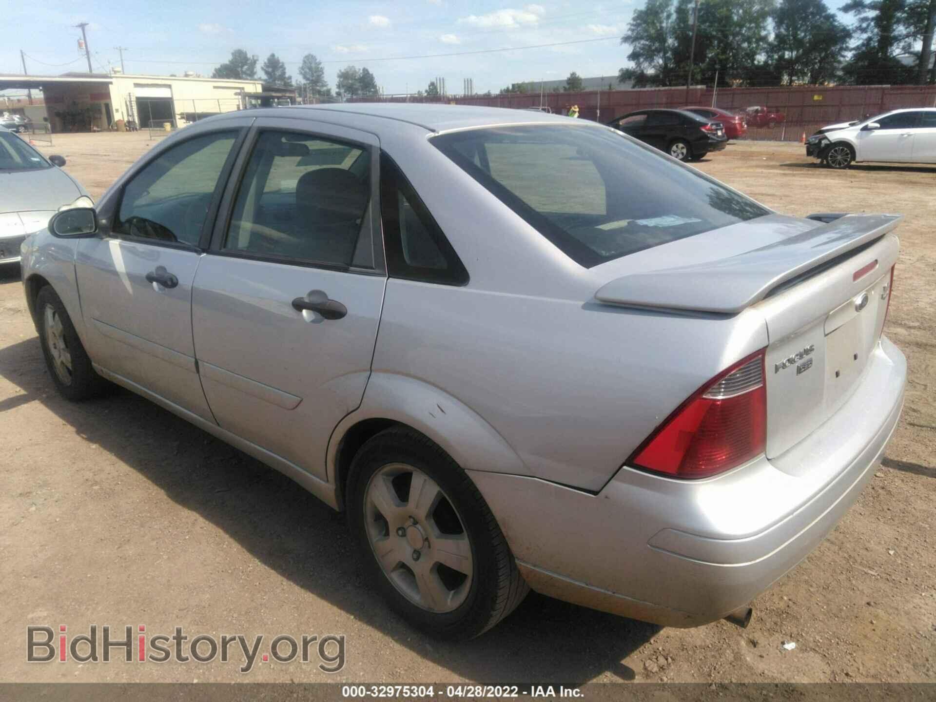 2007 FORD FOCUS - VIN: 1FAHP34N47W194602 - Фото 3