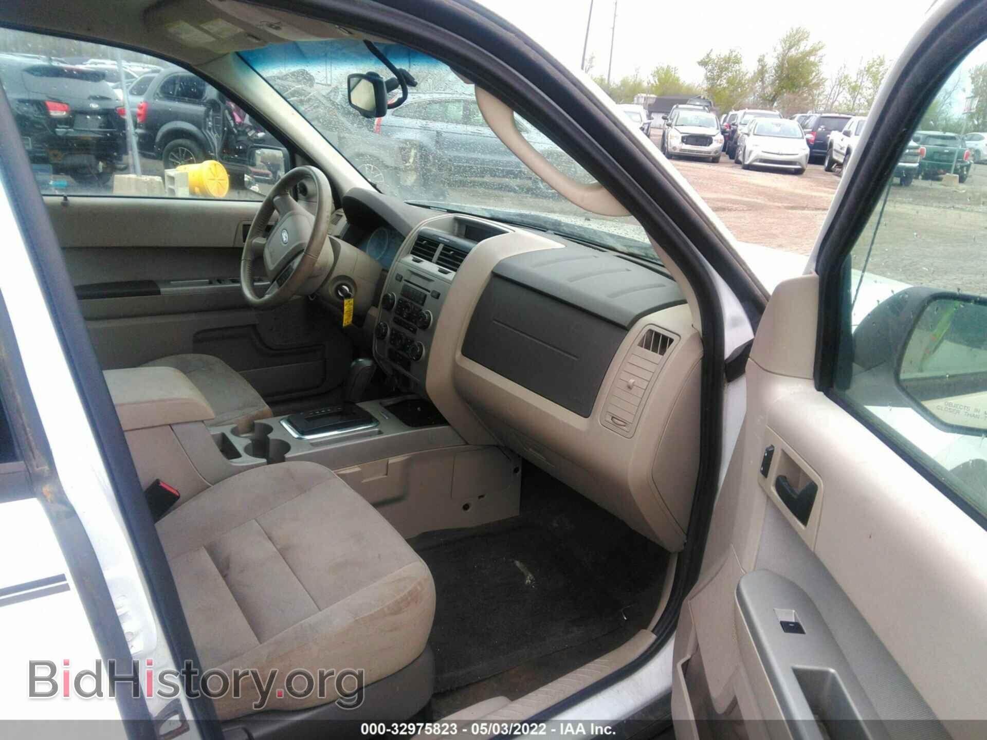 2011 FORD ESCAPE - VIN: 1FMCU0D73BKB47957 - Фото 5