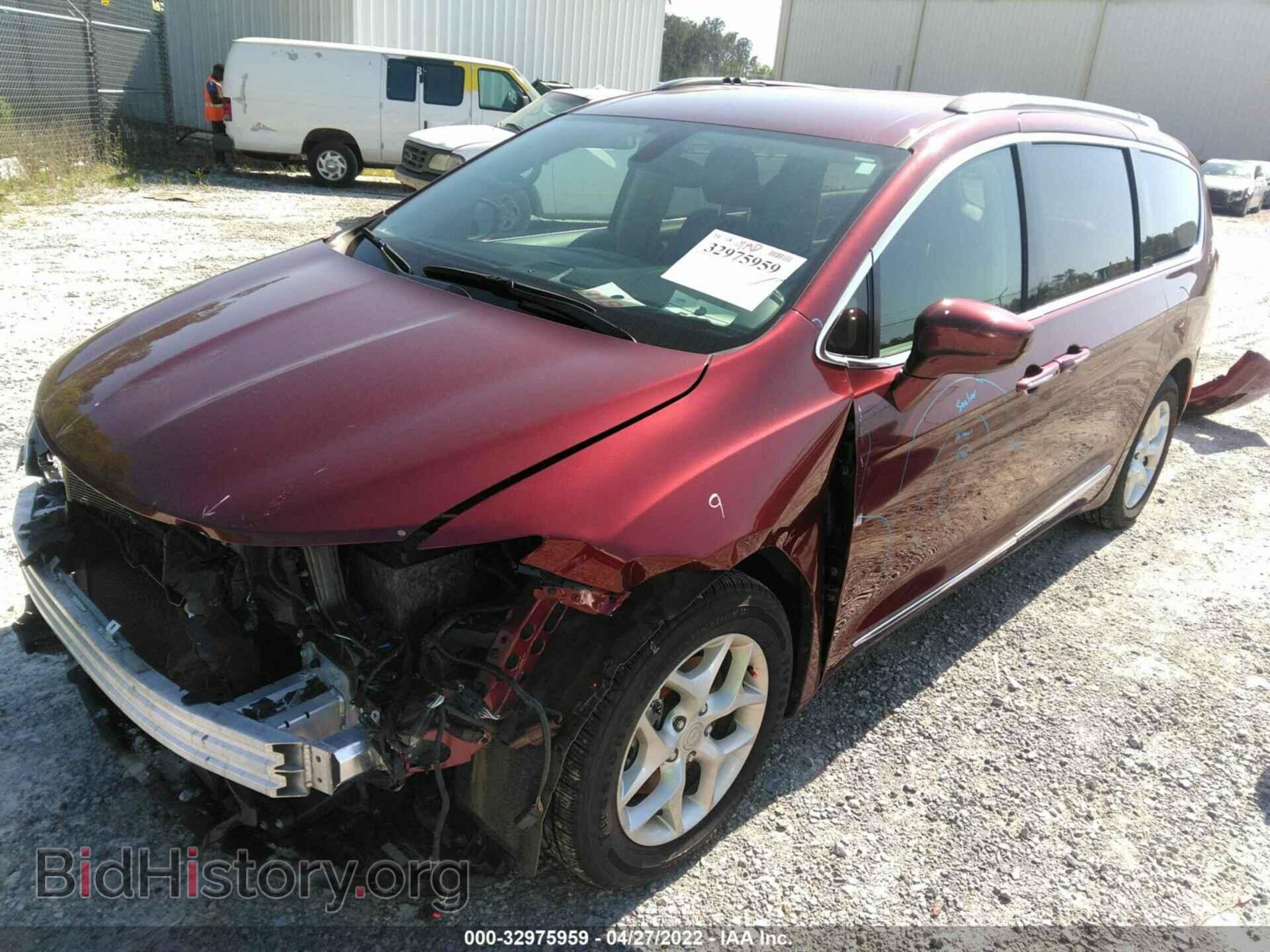 2019 CHRYSLER PACIFICA - VIN: 2C4RC1EG8KR569763 - Photo 2