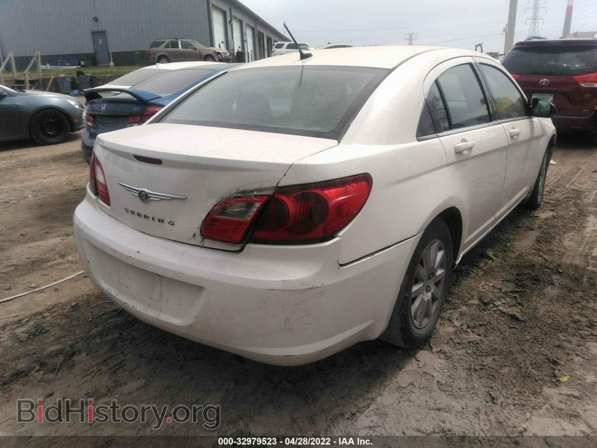 2010 CHRYSLER SEBRING - VIN: 1C3CC4FB3AN208662 - Фото 4