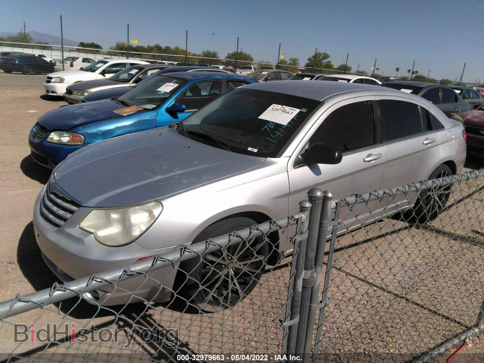 2010 CHRYSLER SEBRING - VIN: 1C3CC4FB5AN141417 - Фото 2