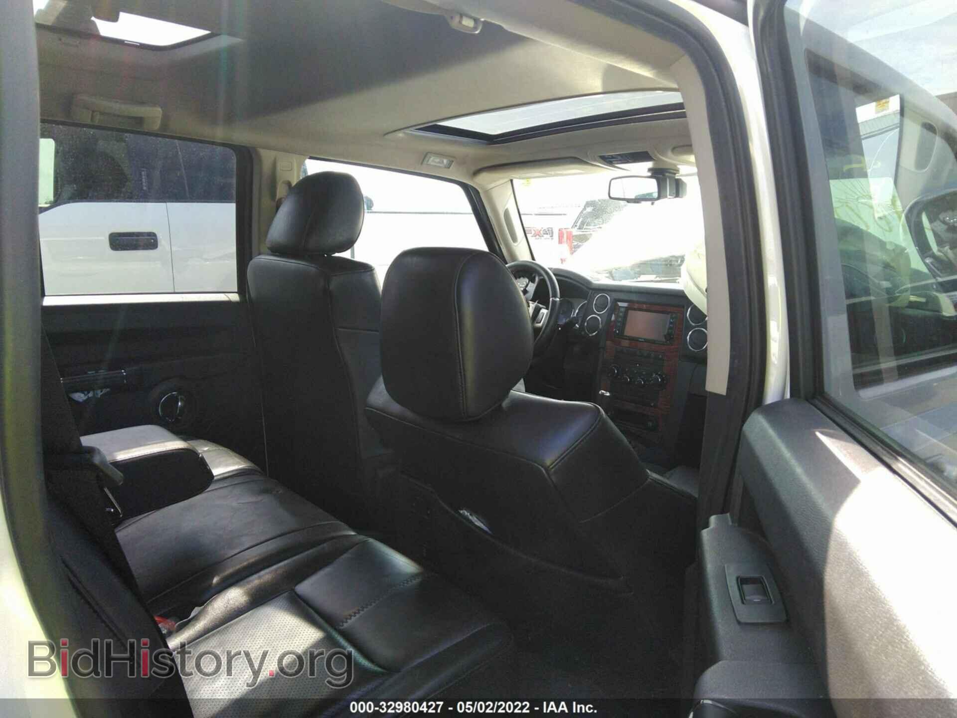 2010 JEEP COMMANDER - VIN: 1J4RH5GT5AC122490 - Фото 8