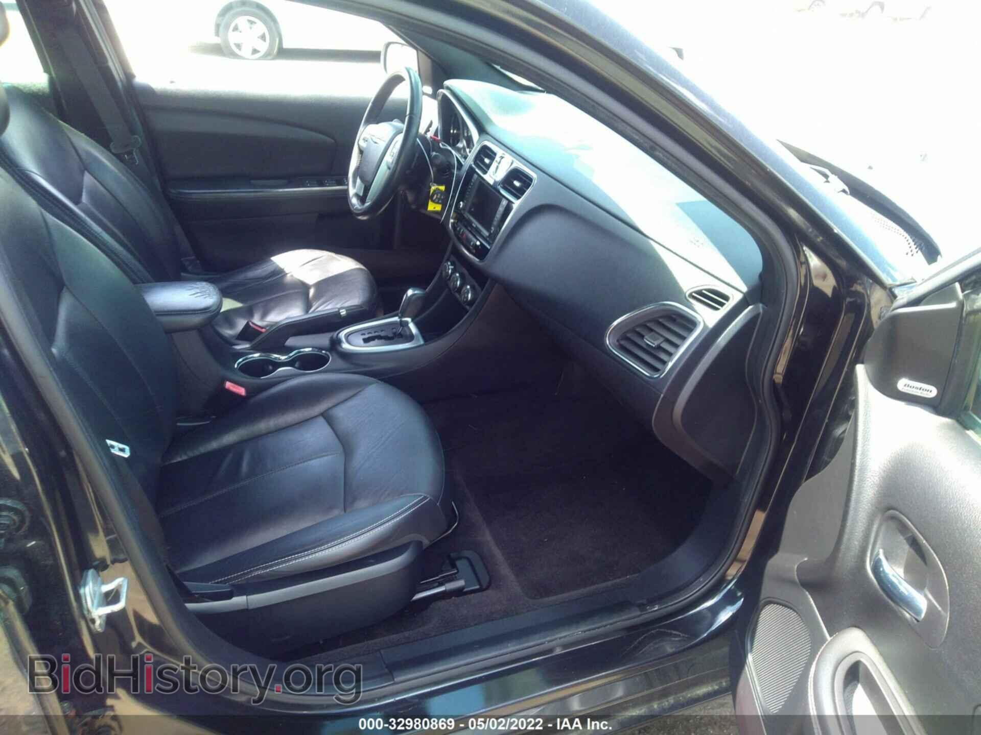 2011 CHRYSLER 200 - VIN: 1C3BC2FG5BN520611 - Фото 5
