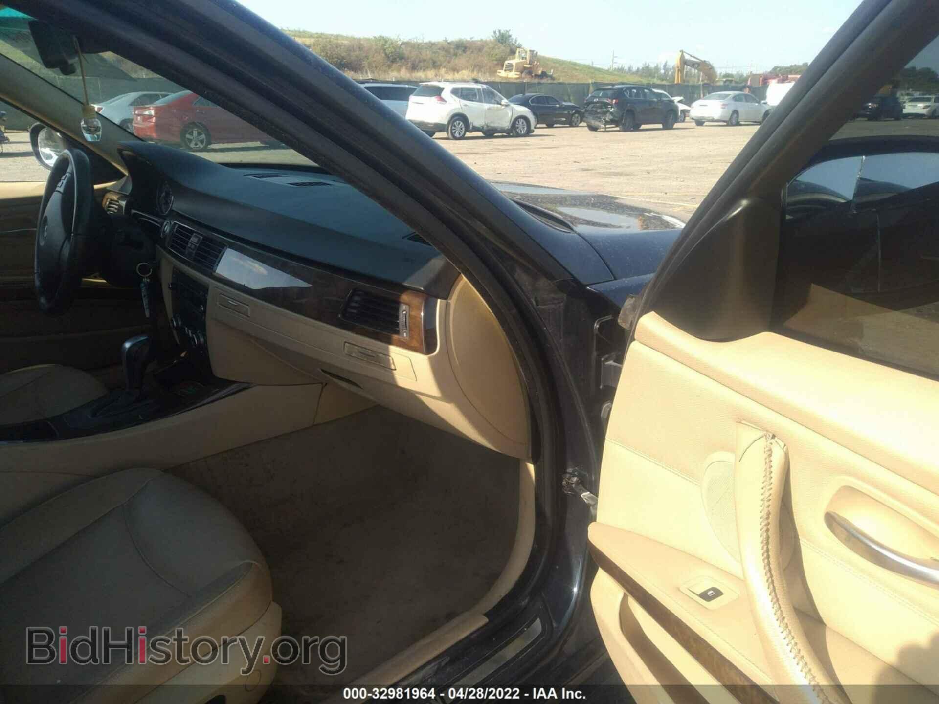 2010 BMW 3 SERIES - VIN: WBAPH7C5XAE129405 - Photo 5