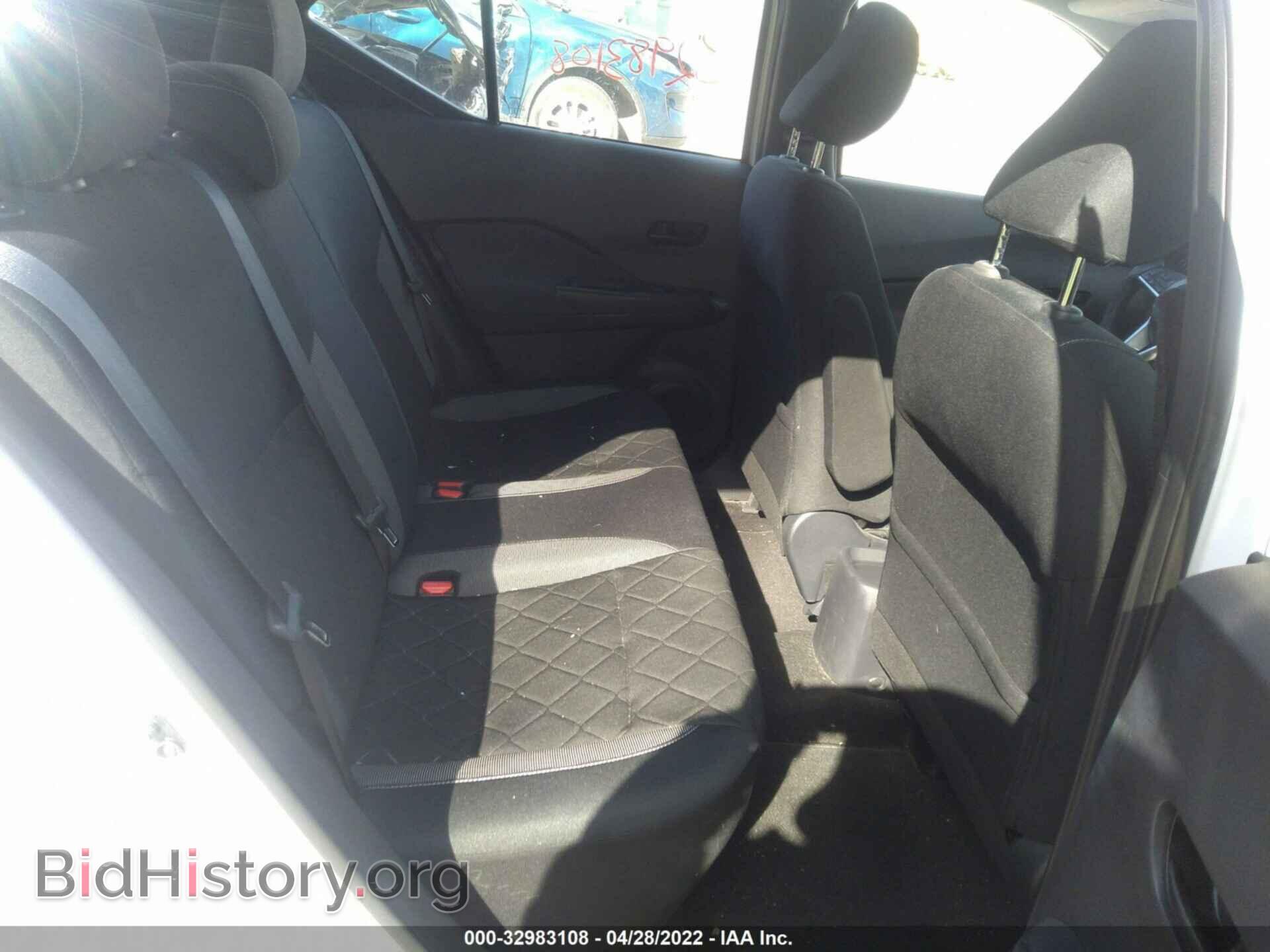 2019 NISSAN KICKS - VIN: 3N1CP5CU3KL524921 - Фото 8