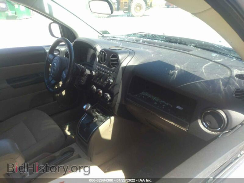 2012 Jeep COMPASS (VIN 1C4NJDEB2CD676449) — photo 5 of 11